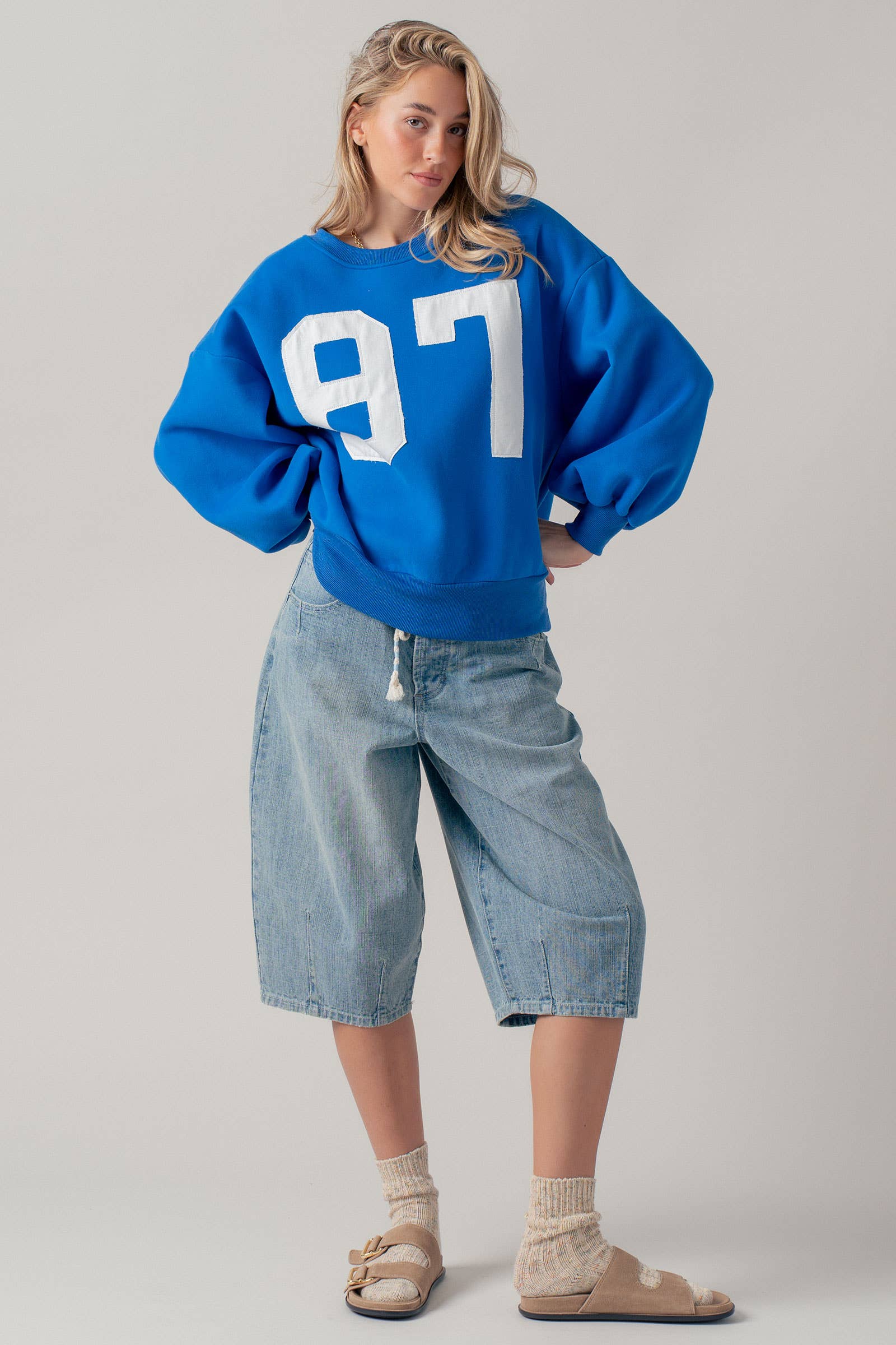 "87" Graphic Balloon Sleeve Oversized Sweatshirt