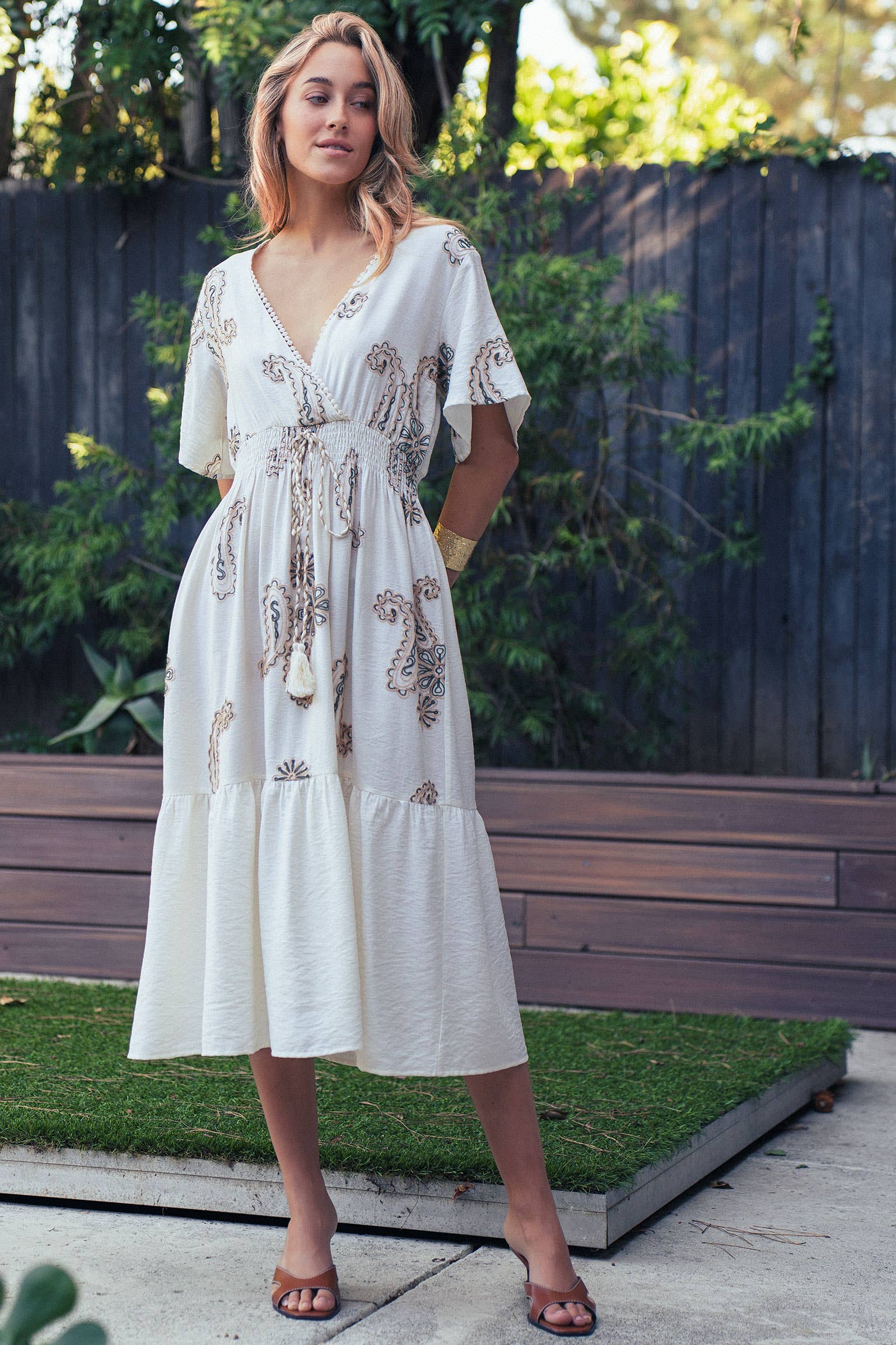 Urban Daizy Paisley Embroidered Linen Blend Midi Dress Ivory-Green Dress - Women's (UDZ-DR-00505) – alternate view 8