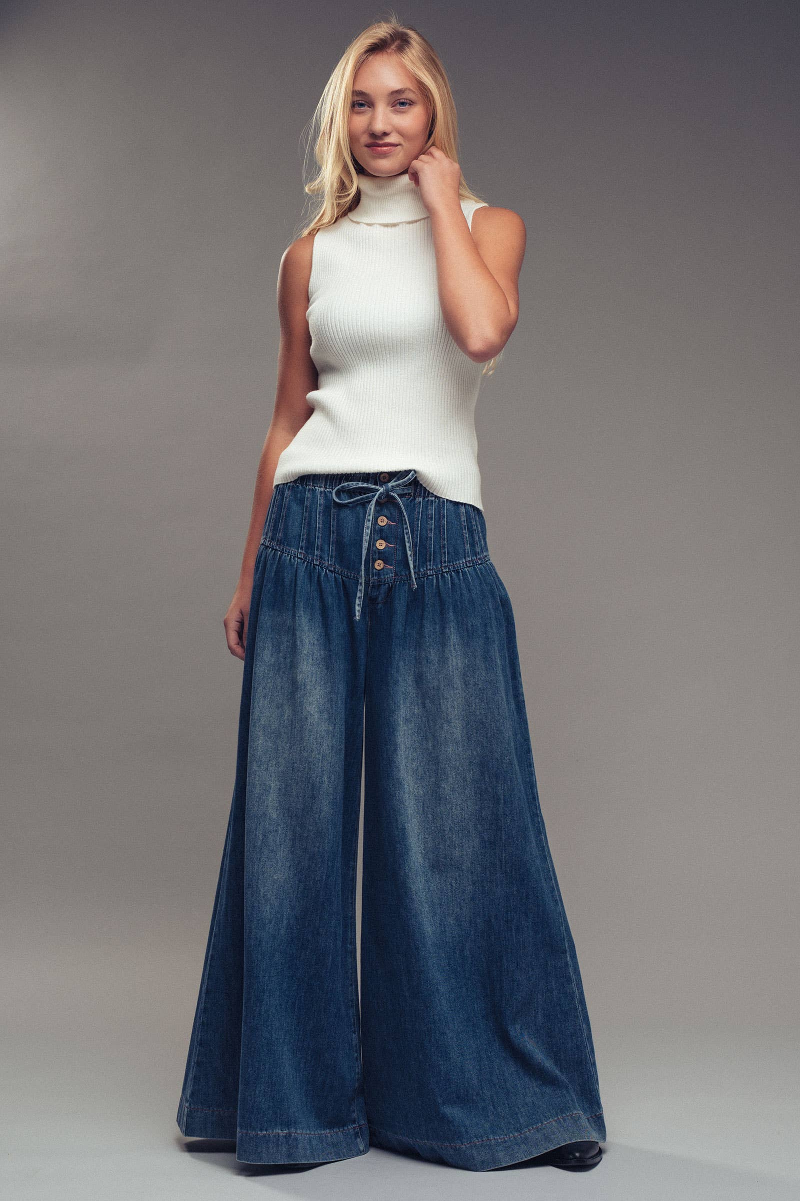 Urban Daizy Pleated Wide-Leg Button Closure Pants Dark-Denim Jeans - Women's (UDZ-PT-00310) – alternate view 5