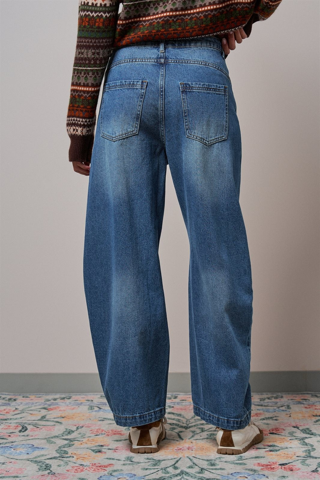 Retro Fade Wide-Leg Barrel Jeans in DENIM - Women's Wide Leg Jeans | Urban Daizy