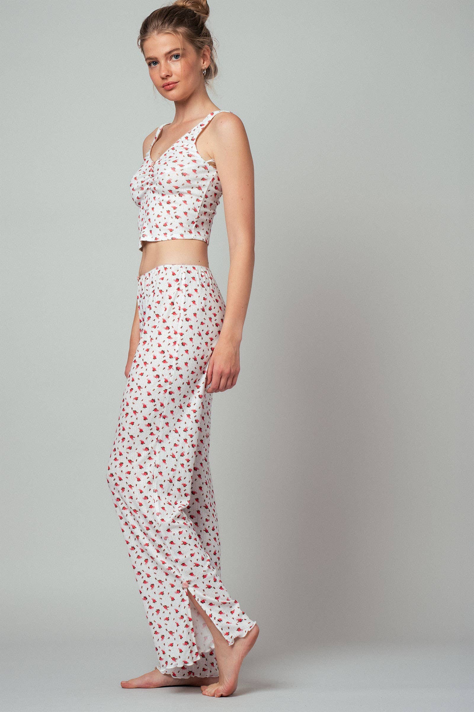 Urban Daizy Romantic Rose Print Ruched Crop Tank Ivory Tank Top - Women's (UDZ-TP-01032) – alternate view 5