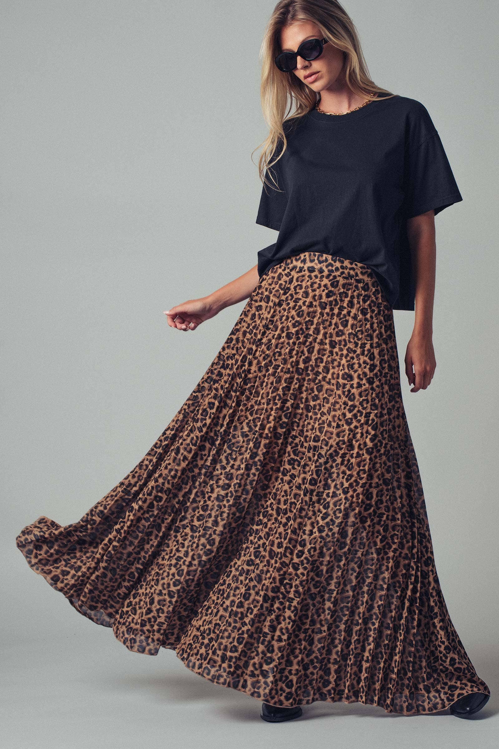 Urban Daizy Sophisticated Leopard Print Pleated Flowy A Line Midi Skirt Leopard Skirt - Women's (UDZ-SK-00074) –…
