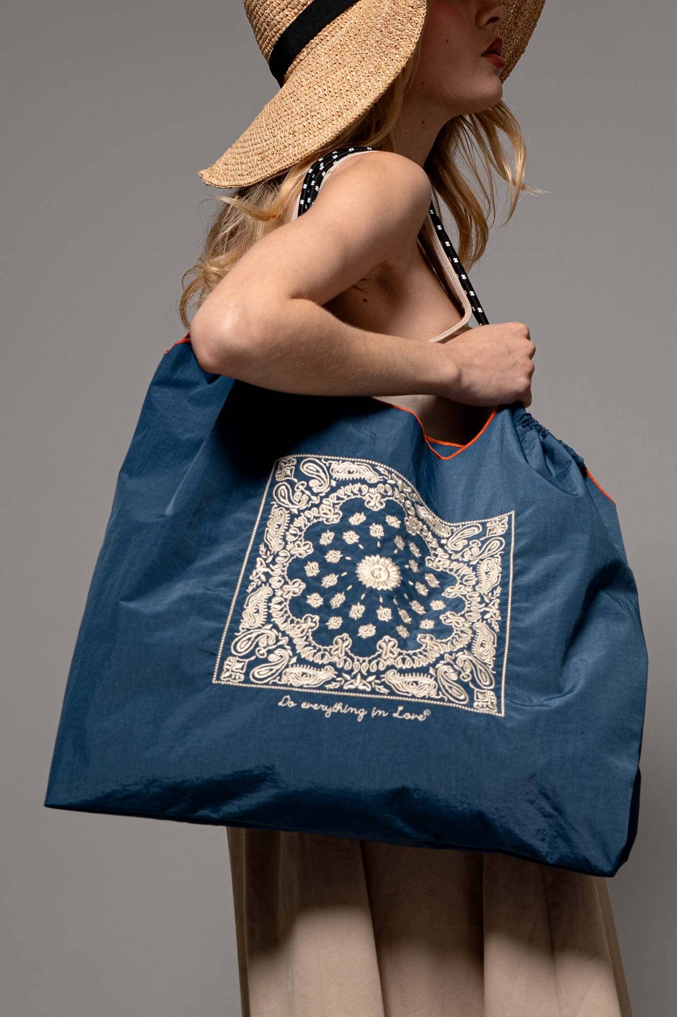 Urban Daizy Bandana Print Oversized Market Tote Bubble-Gum-Pink Tote Bag - Women's (UDZ-DR-00388) – alternate view 2