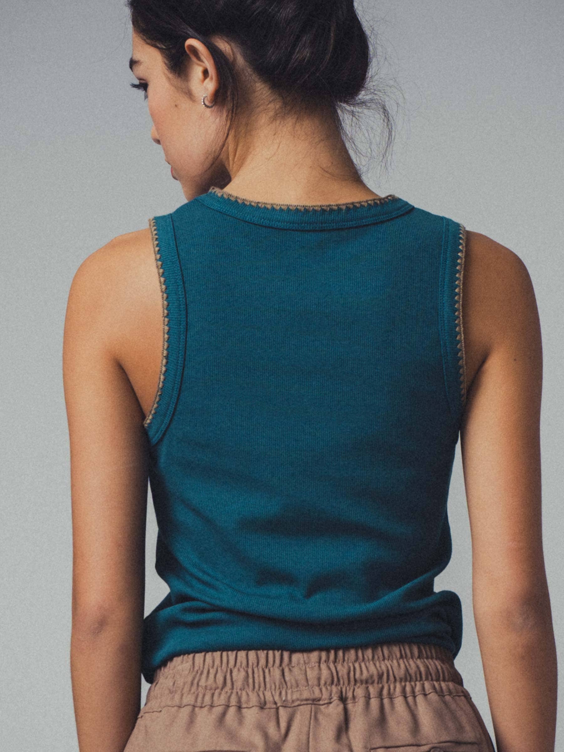 Urban Daizy Contrast Trim Ribbed Minimalist Statement Tank Top Berry-Pink Tank Top - Women's (UDZ-TP-00498) – alternate…