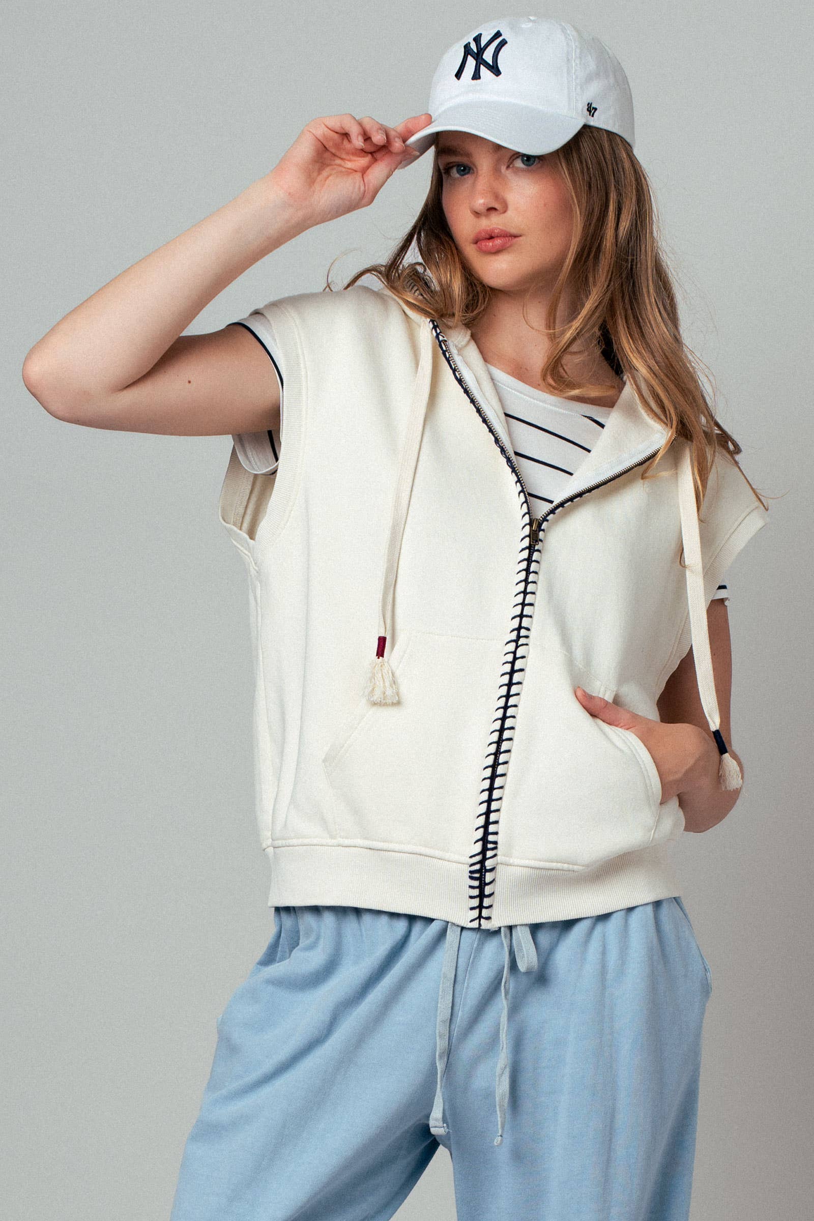 Relaxed Sleeveless Contrast Stitch Zip Hoodie