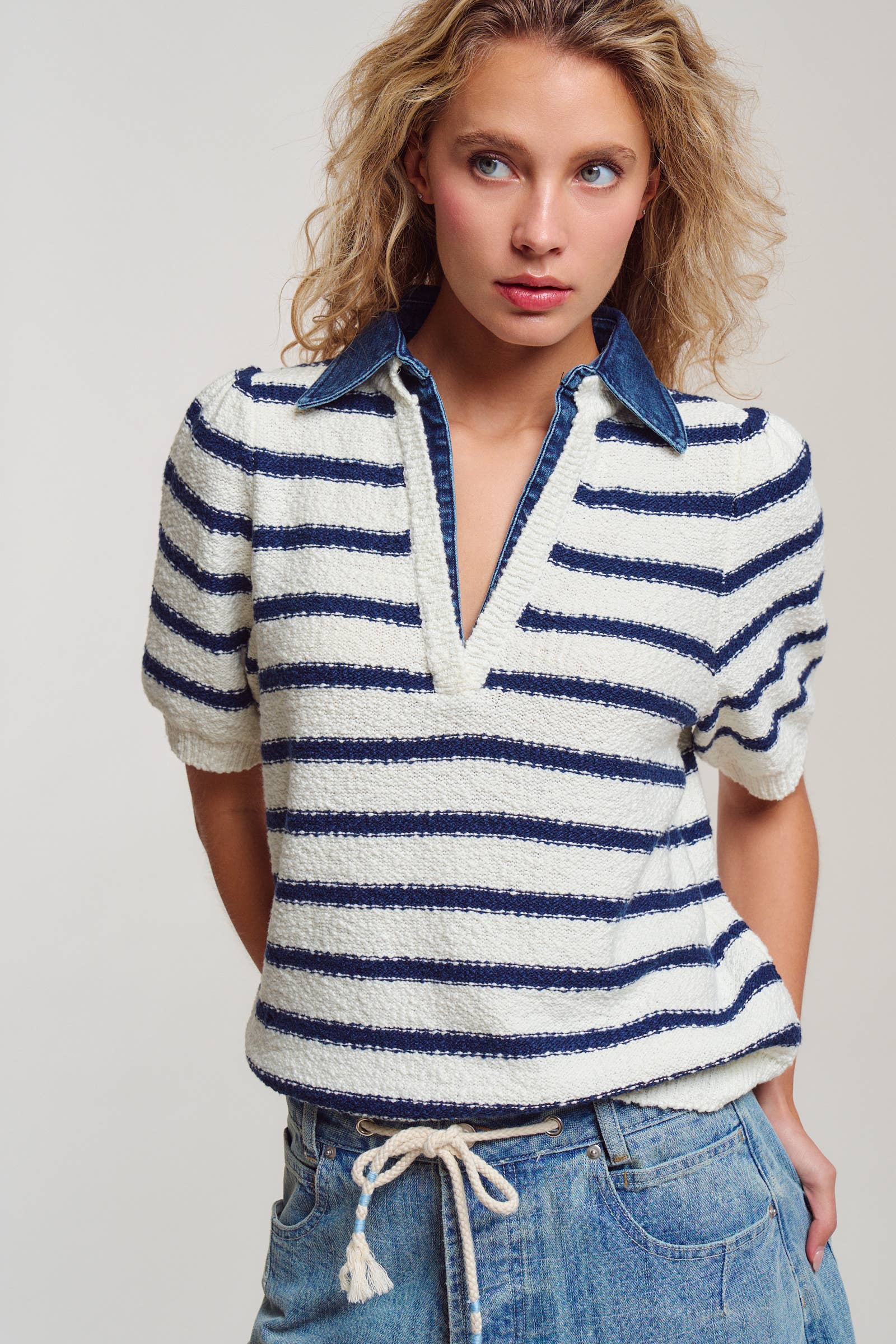 Urban Daizy Denim Collar Striped Textured Knit Puff Sleeve Polo Ivory-Blue Polo - Women's (UDTP1433-Ivory-Blue) – alternate view 3