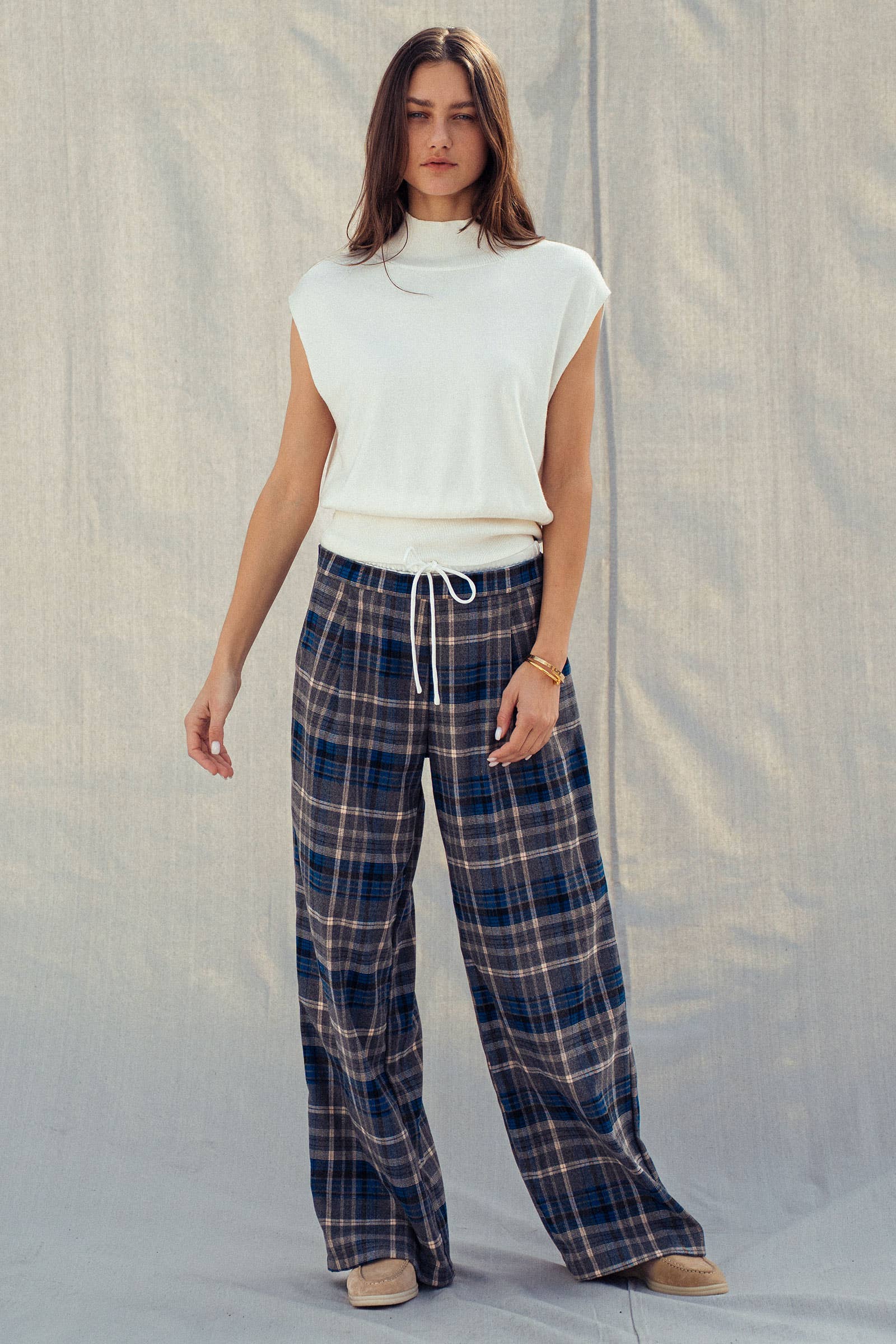 Urban Daizy Elastic Drawstring Waist Plaid Wide-Leg Pants Navy-Grey Pants - Women's (UDZ-PT-00466) – alternate view 6