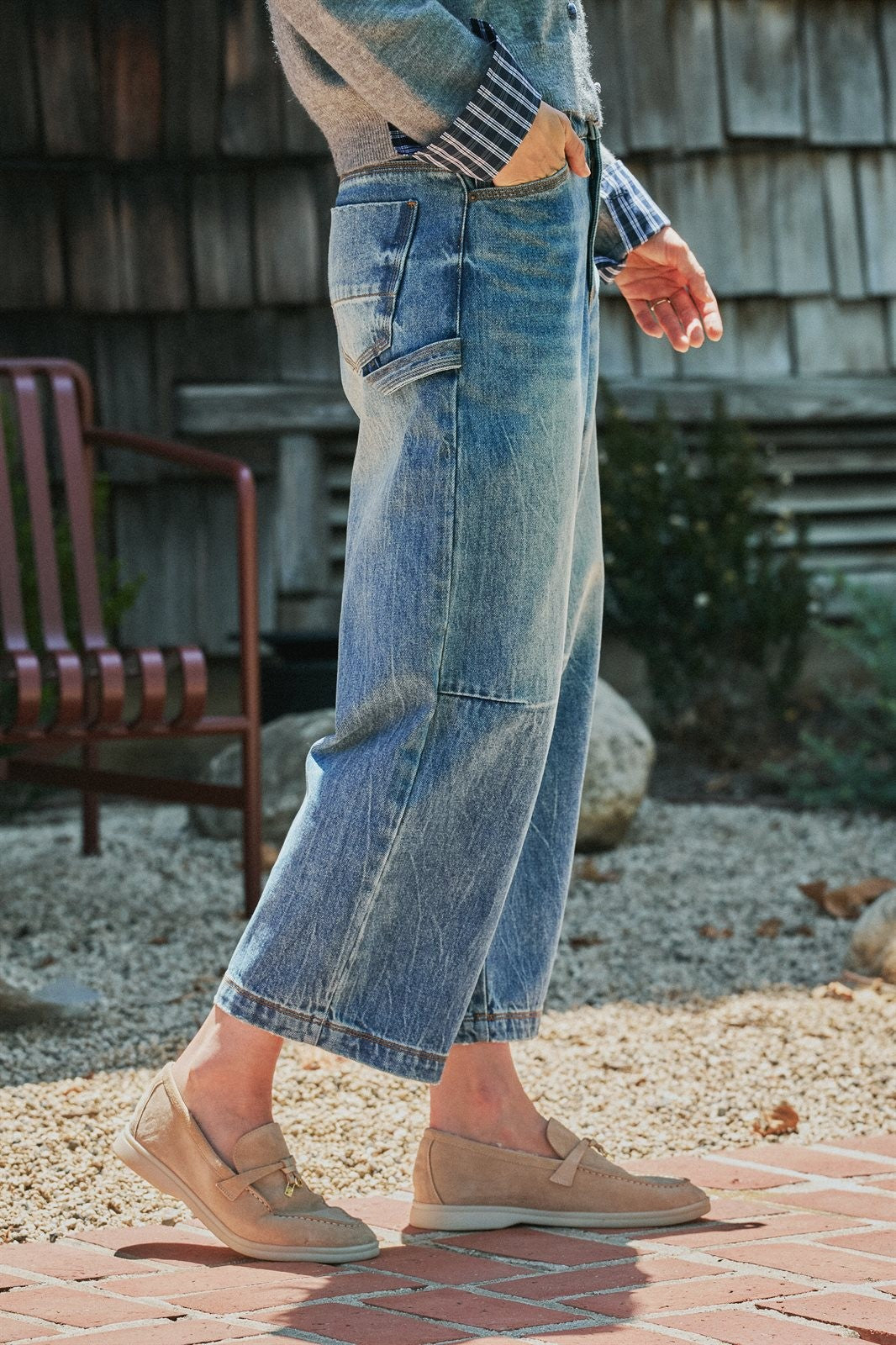 Vintage Wash Cropped Wide-Leg Jeans in DENIM - Women's Casual Pants | Urban Daizy
