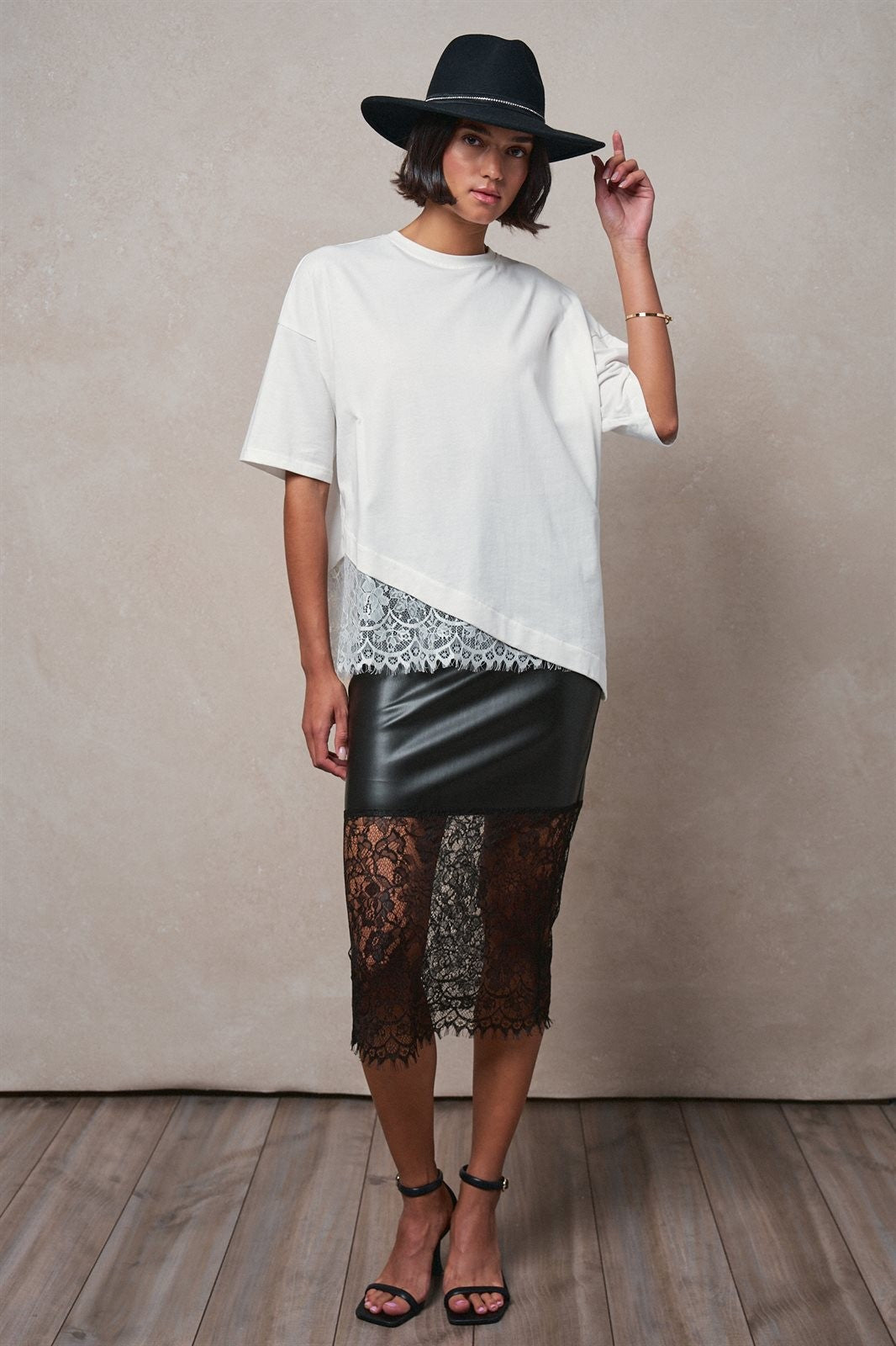 Oversized Cotton Tee with Asymmetric Lace Hem in WHITE - Women's T-Shirts & Polos | Urban Daizy