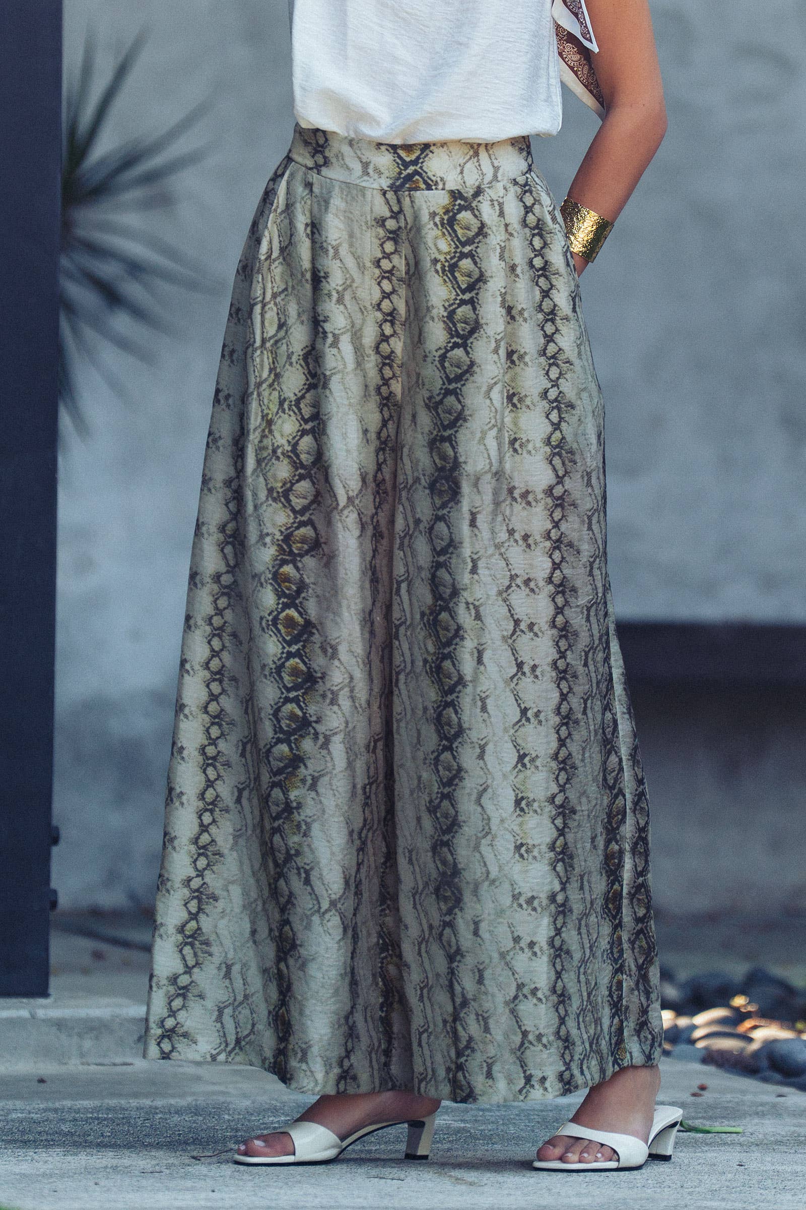 Urban Daizy Snake Print Wide Leg Pants Linen Blend Multi Pants - Women's (UDZ-PT-00479)