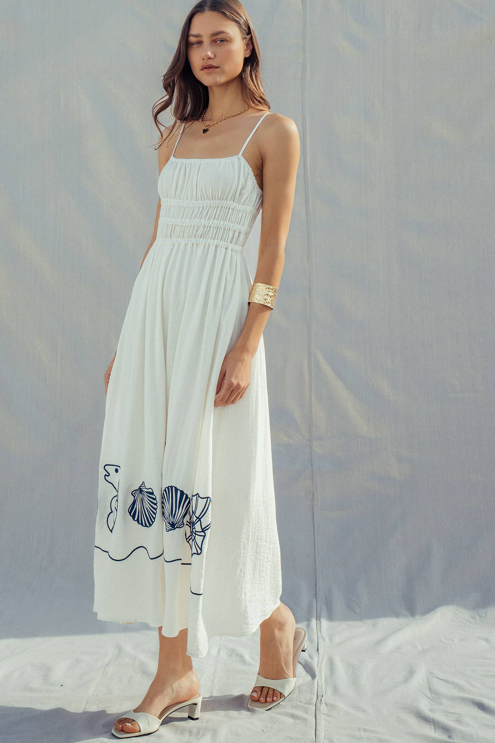 Urban Daizy Seashell Embroidered Linen Blend Smocked Dress White Dress - Women's (UDZ-DR-00517) – alternate view 8