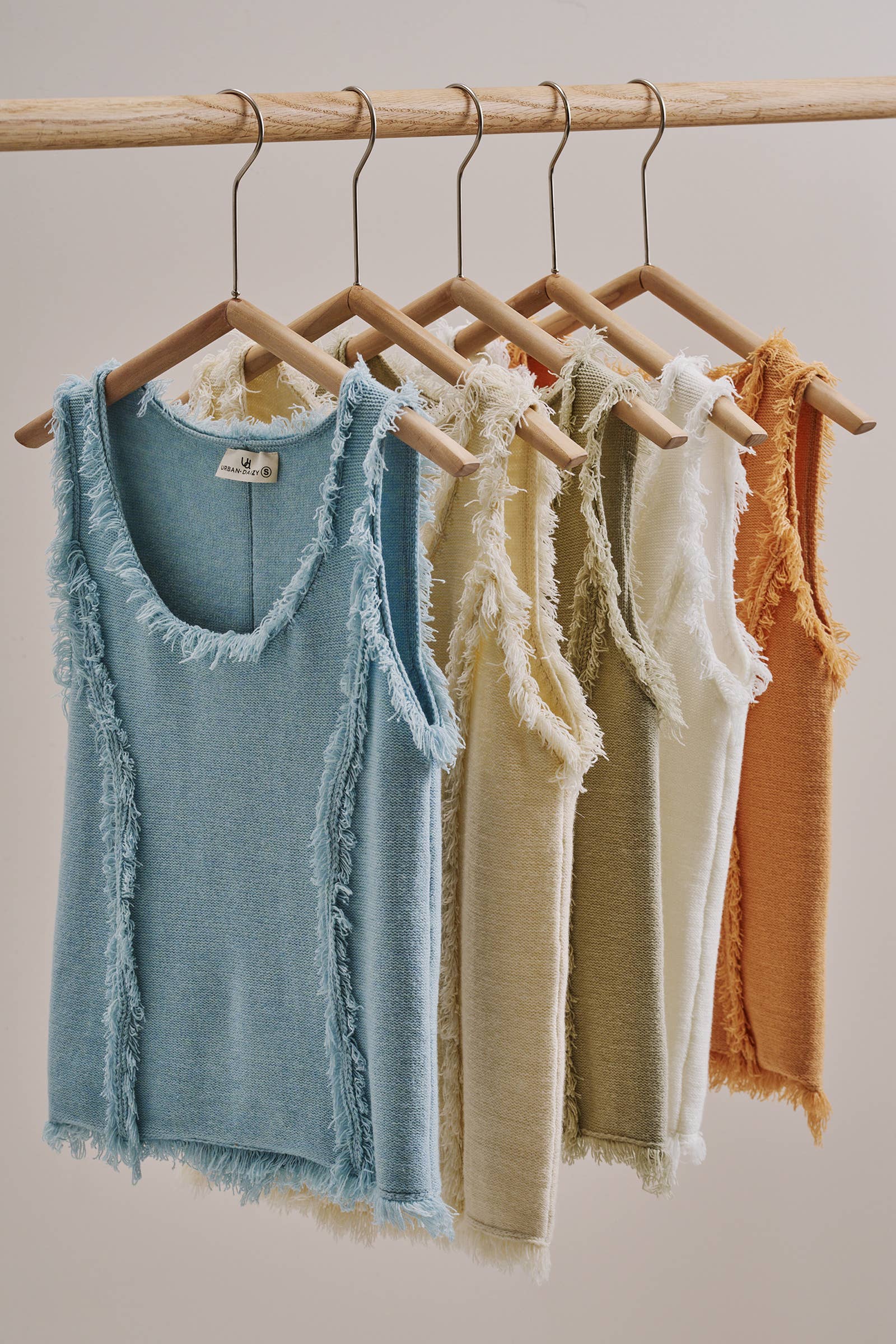 Frayed Trim Textured Knit Sleeveless Top