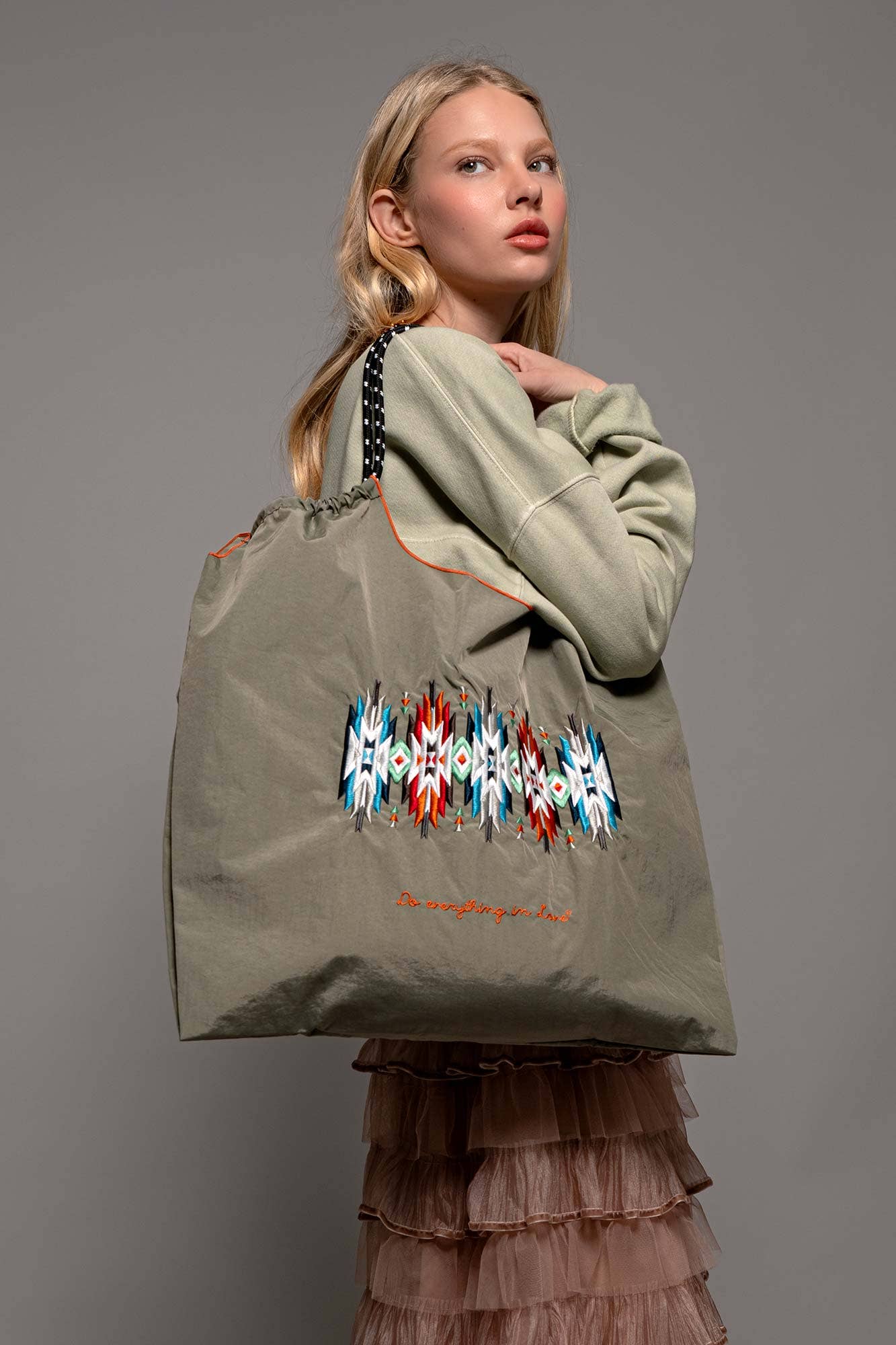 Urban Daizy Western Geometric Print Drawstring Market Tote Black Tote Bag - Women's (UDZ-DR-00388) – alternate view 3