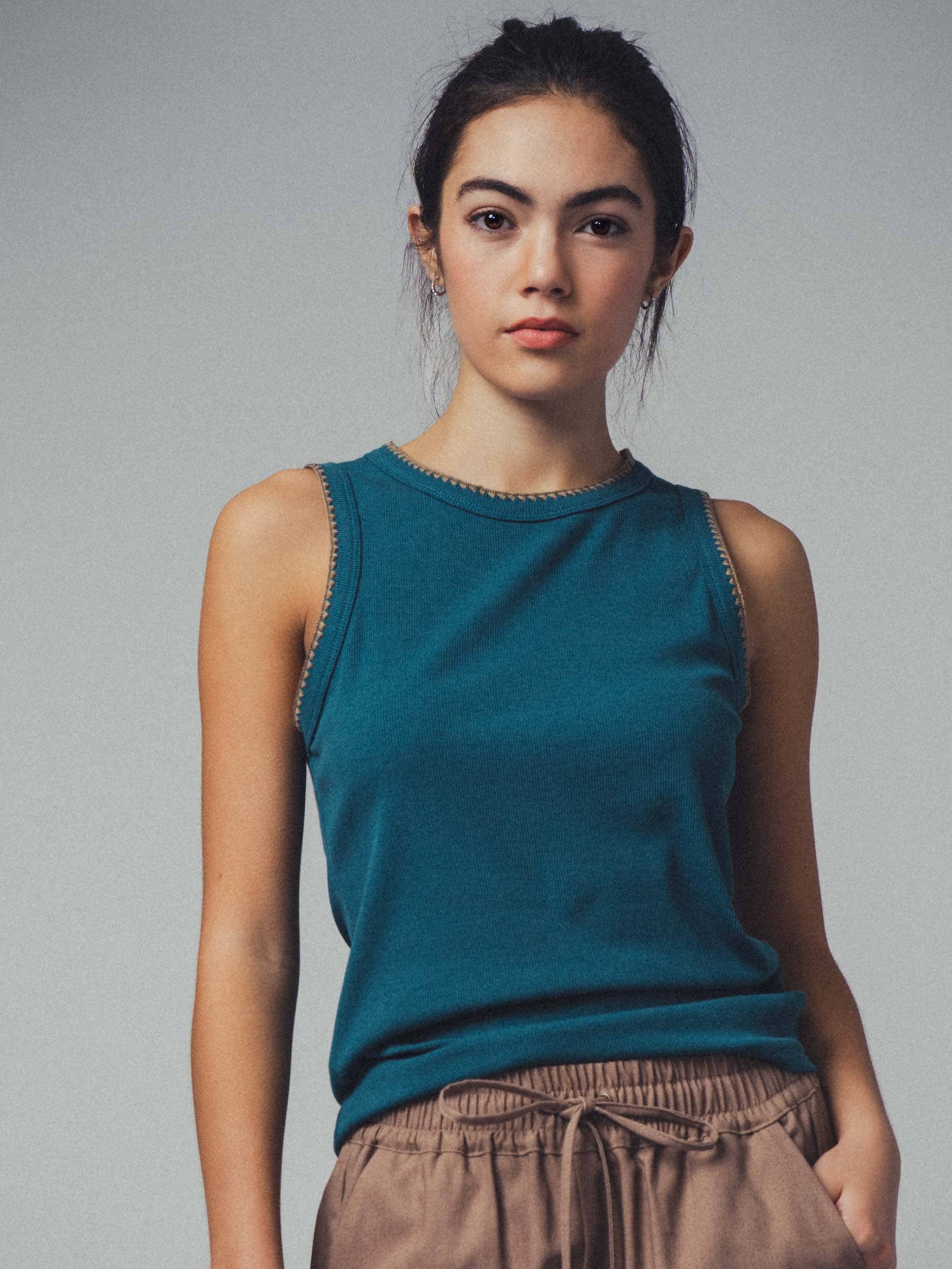 Urban Daizy Contrast Trim Ribbed Minimalist Statement Tank Top Berry-Pink Tank Top - Women's (UDZ-TP-00498) – alternate…