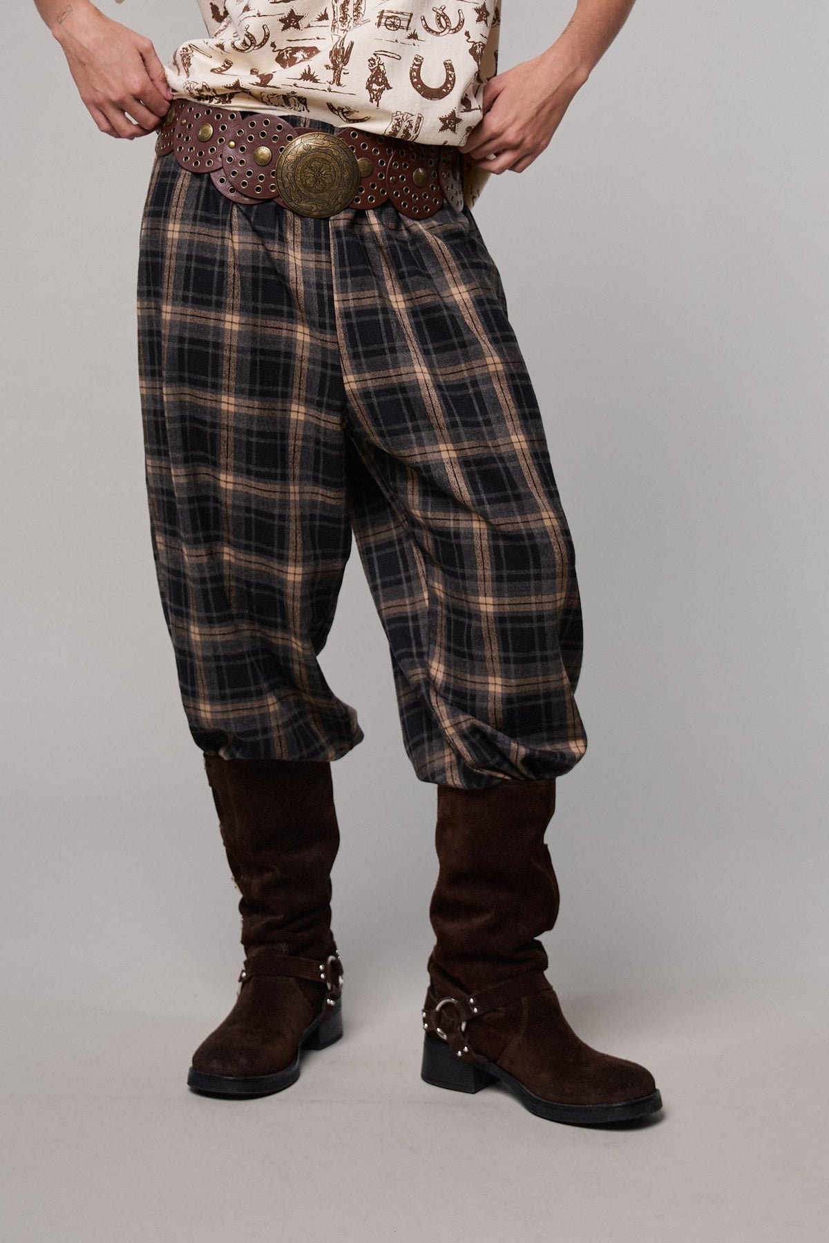 Campfire Plaid Flannel Jogger Pants in BLACK - Women's Casual Pants | Urban Daizy