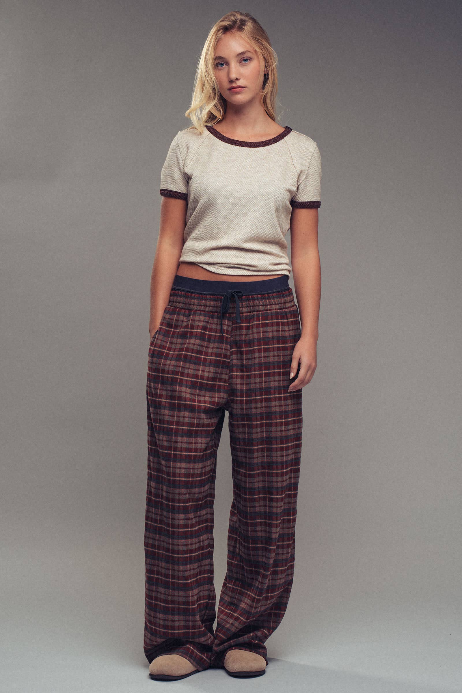 Urban Daizy Plaid Wide-Leg Lounge Pants Brown-Multi Lounge Sweatpants/Joggers - Women's (UDZ-KN-00150) – alternate view 13