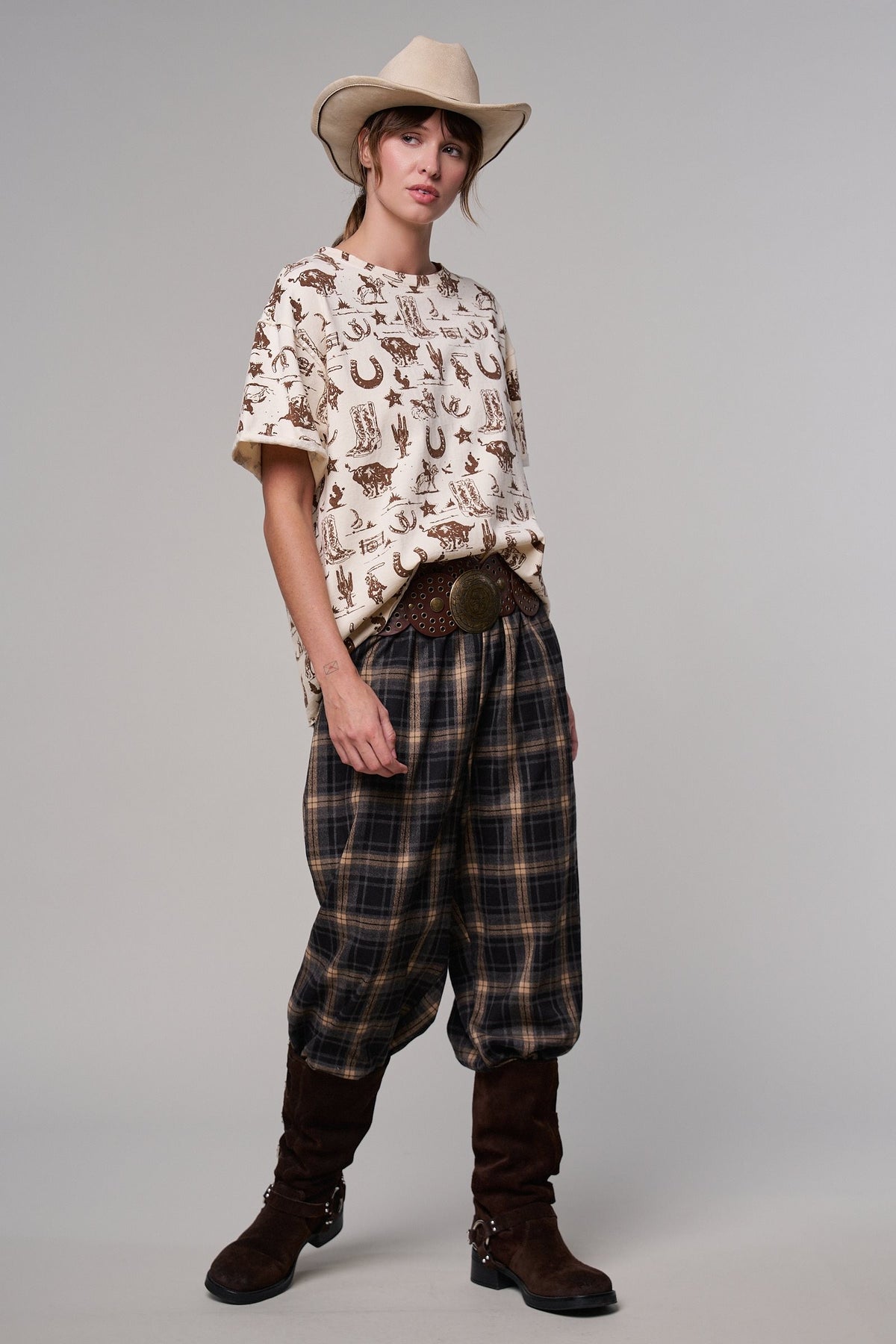 Campfire Plaid Flannel Jogger Pants in BLACK - Women's Casual Pants | Urban Daizy