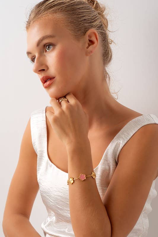 Urban Daizy Elegant Clover Link Charm Bracelet Pink-Gold Charm Dangle Bracelet (UDZ-JW-00035) – alternate view 2