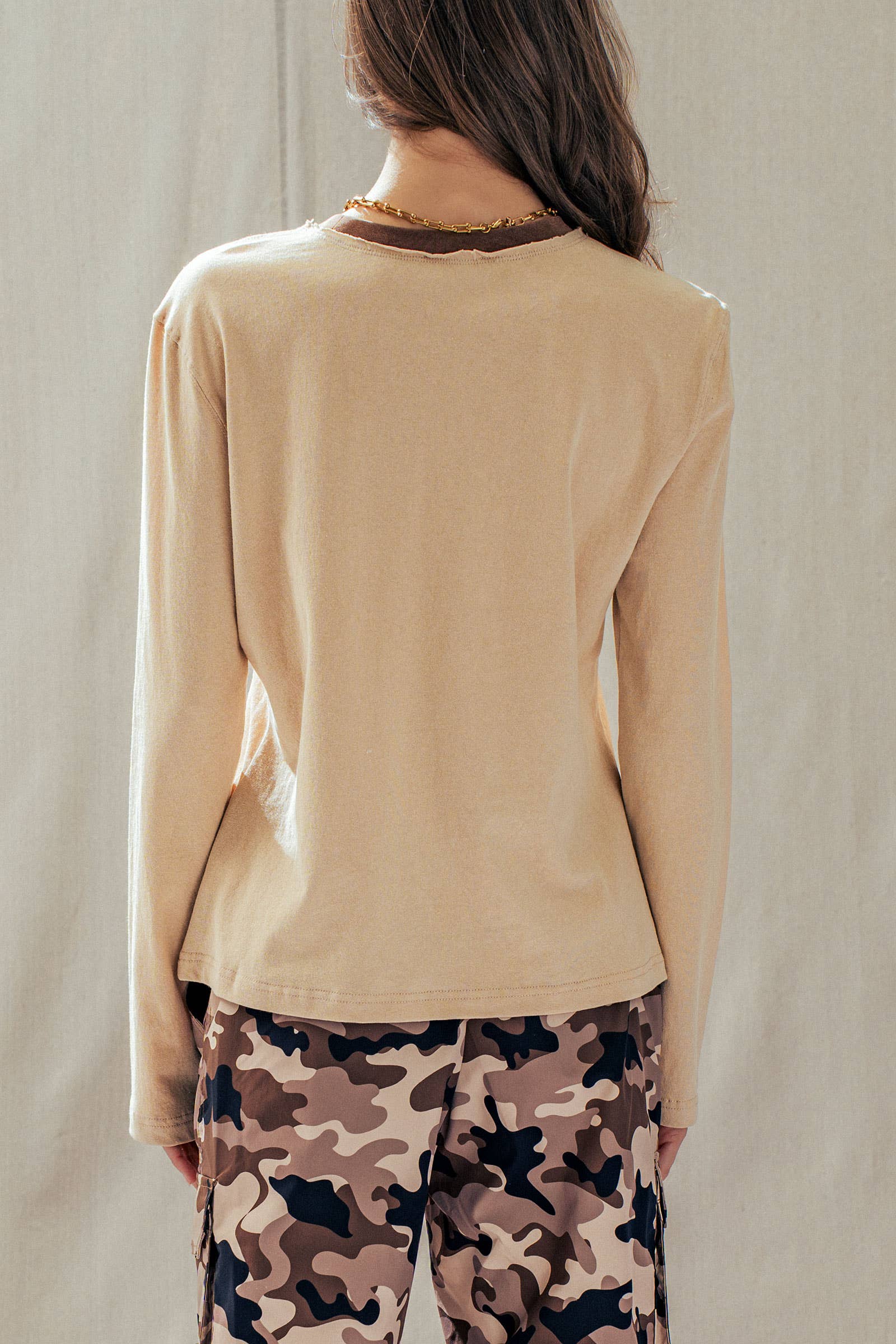 Urban Daizy Soleil Leopard Appliqué Raw Hem Cotton Tee Khaki T-Shirt - Women's (UDTP1329-Khaki) – alternate view 5