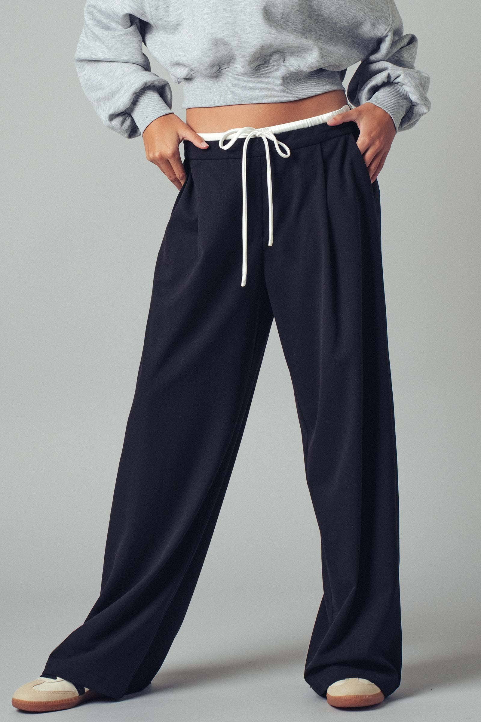 Relaxed Wide-Leg Drawstring Trousers