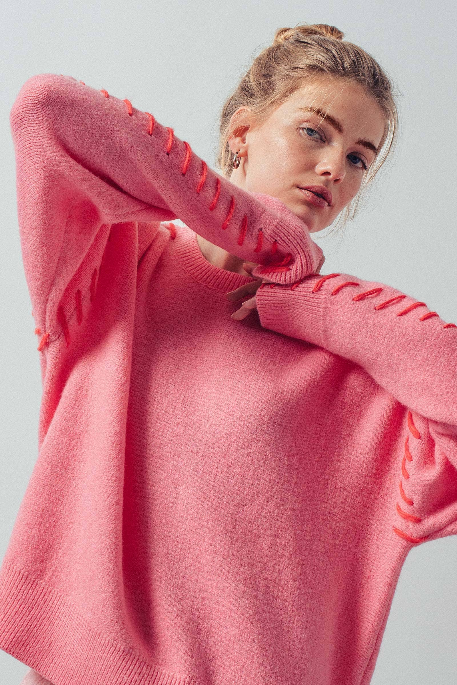 Contrast Whipstitch Detail Knit Sweater