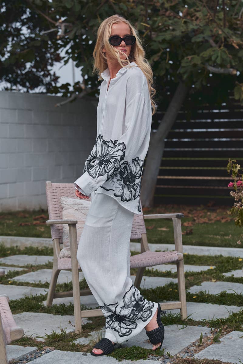 Urban Daizy Floral Embroidered Wide Leg Drawstring Pants White Pants - Women's (UDZ-OT-00168) – alternate view 4