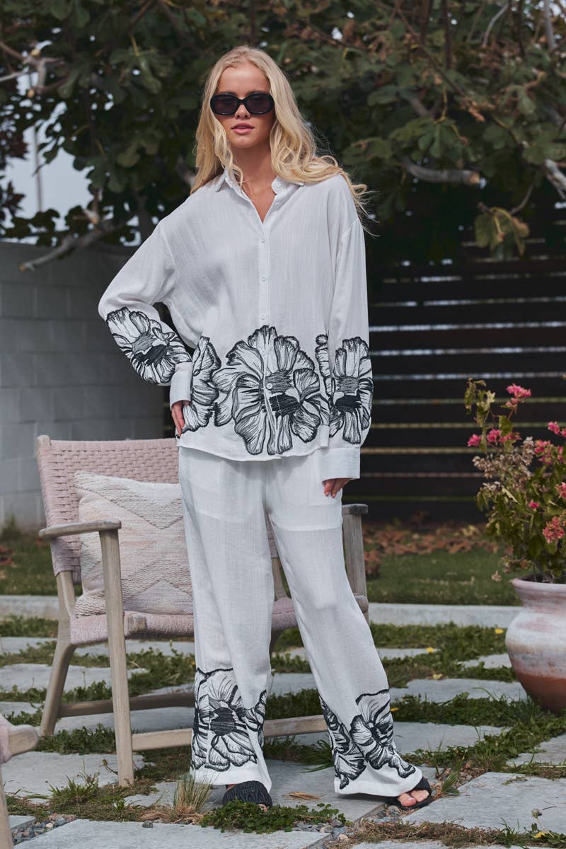 Urban Daizy Floral Embroidered Wide Leg Drawstring Pants White Pants - Women's (UDZ-OT-00168) – alternate view 3