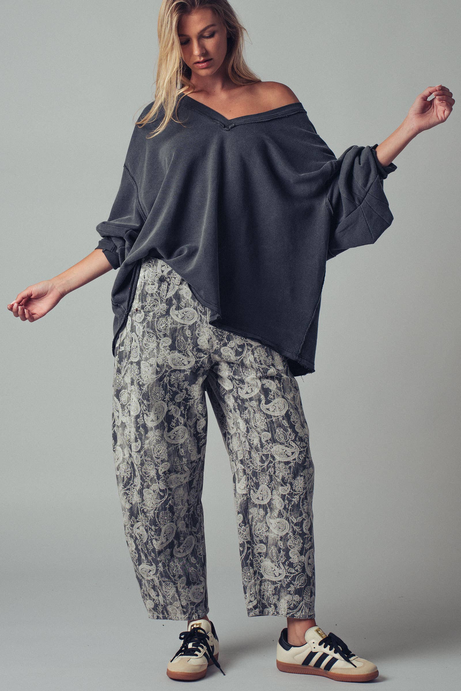 Urban Daizy Paisley Print Cropped Wide Leg Pants Grey Pants - Women's (UDZ-TP-00813) – alternate view 8