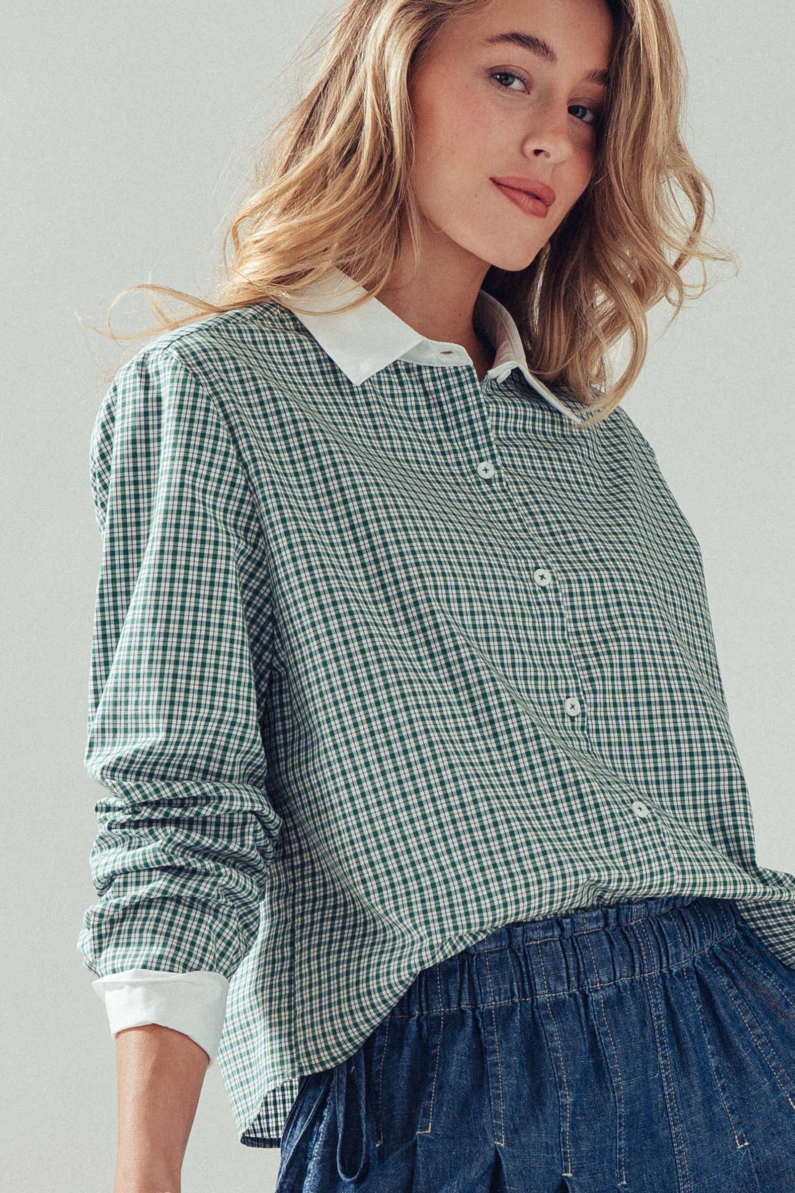 Urban Daizy Gingham Contrast Collar Button Down Shirt Green Button Down Shirt - Women's (UDZ-TP-01005) – alternate view 3
