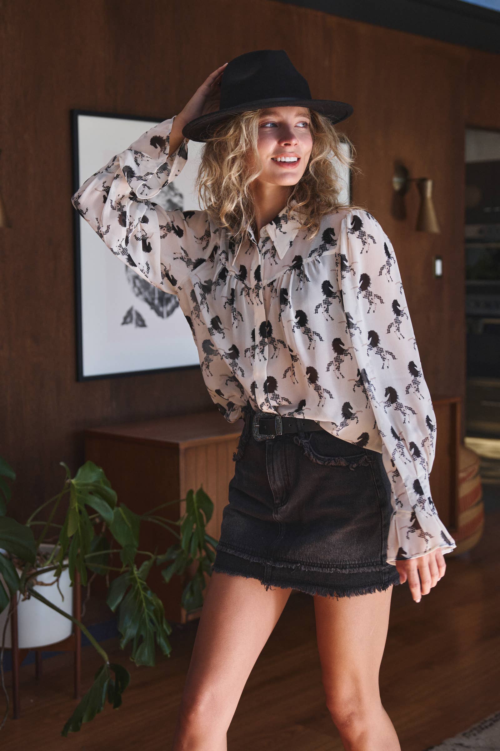 Urban Daizy Western Horse Print Button Down Blouse Flared Cuff Ivory-Black Blouse - Women's (UDZ-TP-01055) – alternate view 3