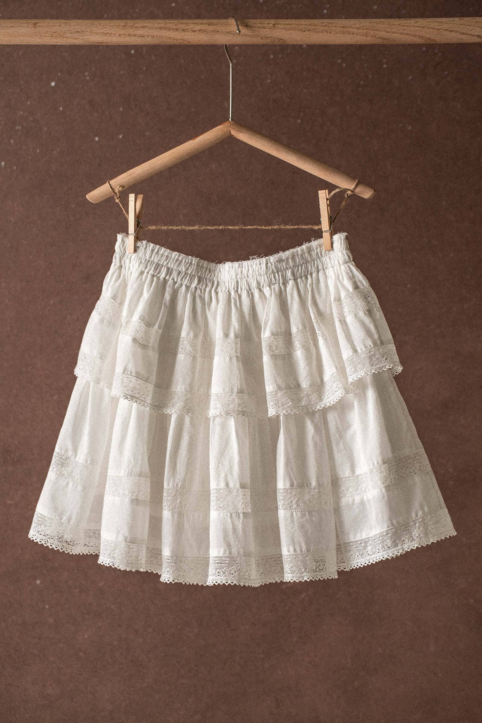 Urban Daizy Scalloped Lace Tiered Romantic Statement Mini Skirt Black Skirt - Women's (UDZ-SK-00114) – alternate view 4