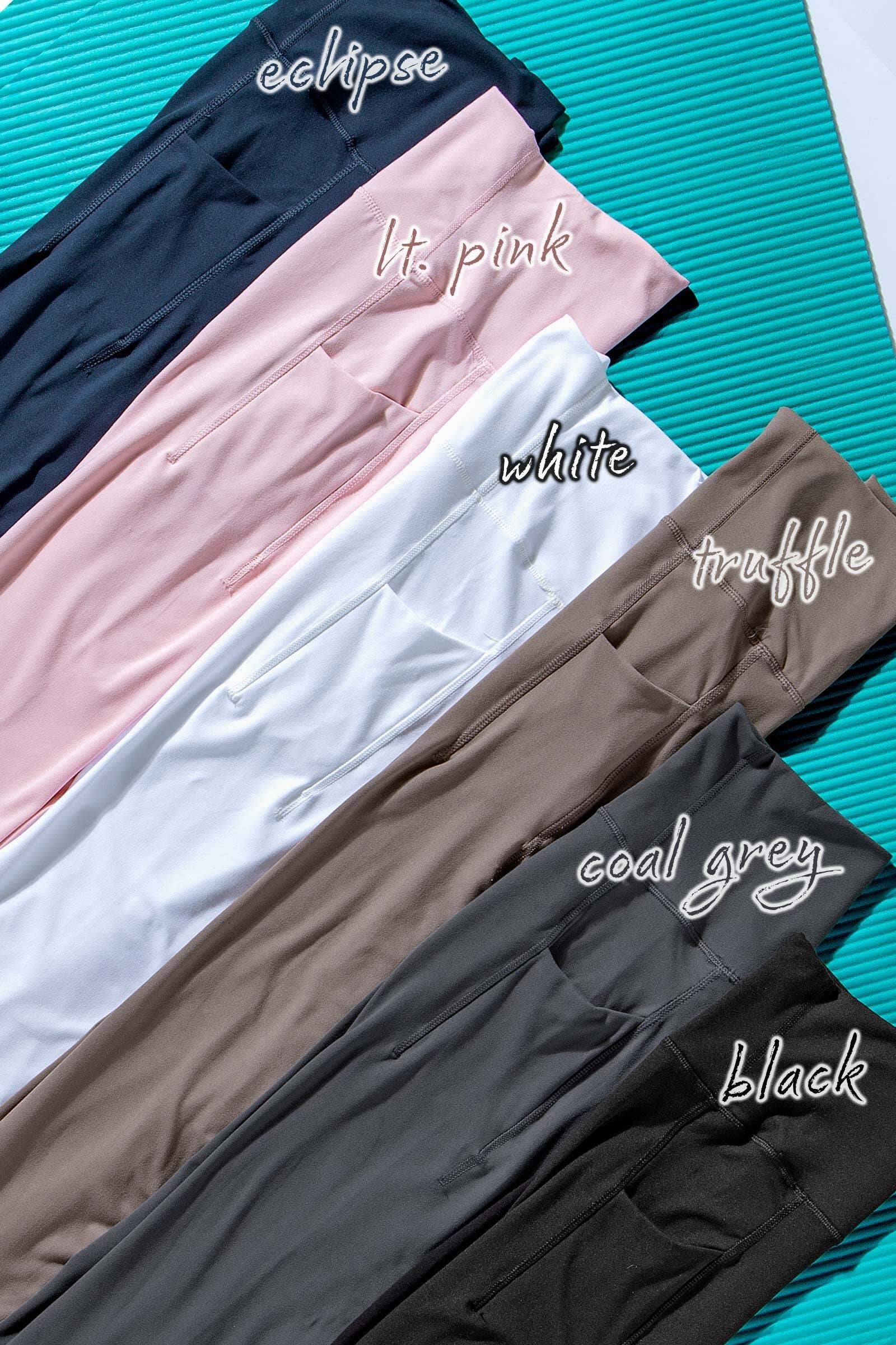 High-Waist Athleisure Flare Pants with Side Pocket