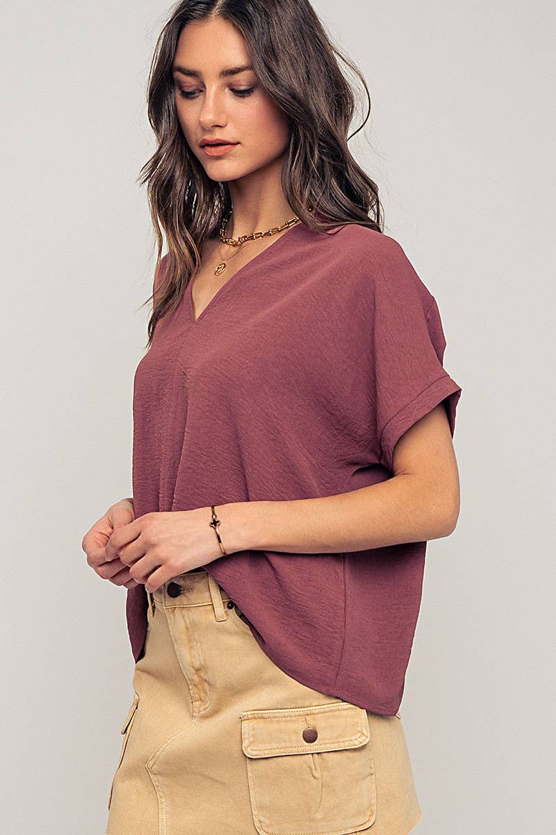 Urban Daizy Relaxed V-Neck Top with Folded Sleeves Ivory Blouse - Women's (UDZ-TP-00570) – alternate view 22