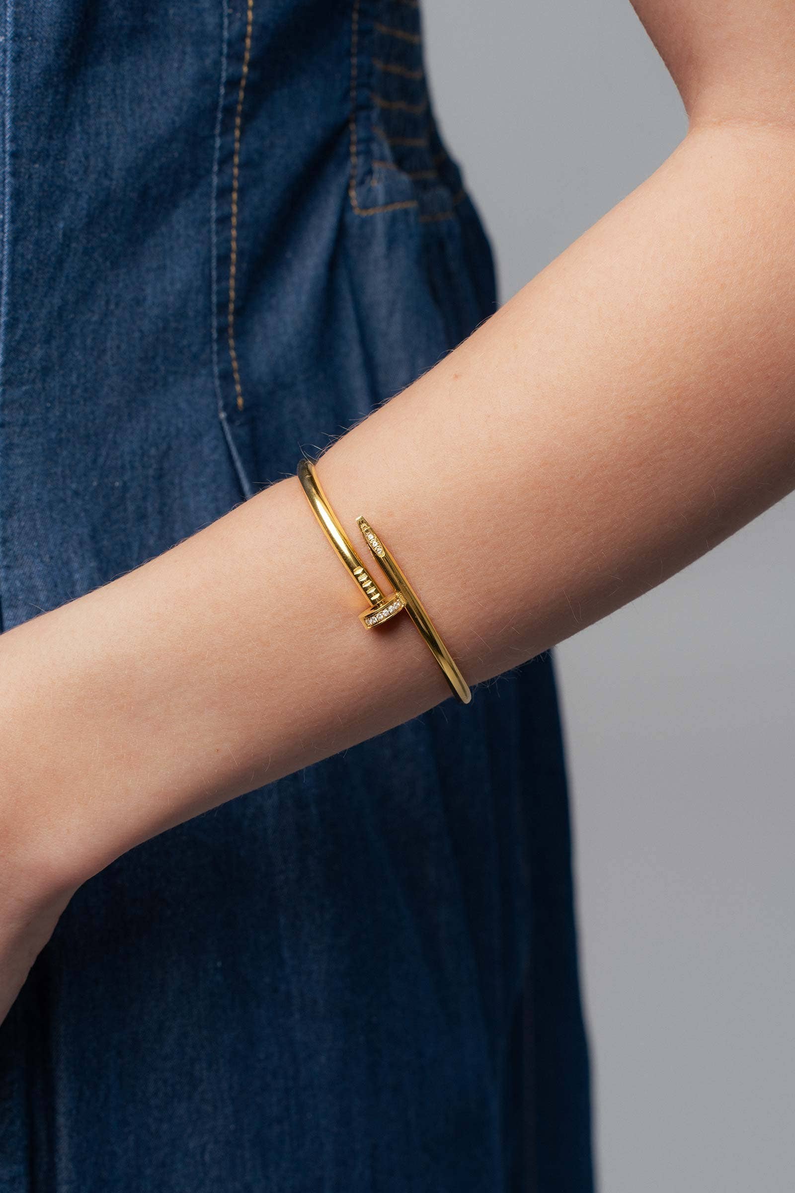 Urban Daizy 14K Gold Plated Stainless Steel Pave Nail Bangle Yellow-Gold Cuff Bracelet (UDZ-XX-00002) – alternate view 2