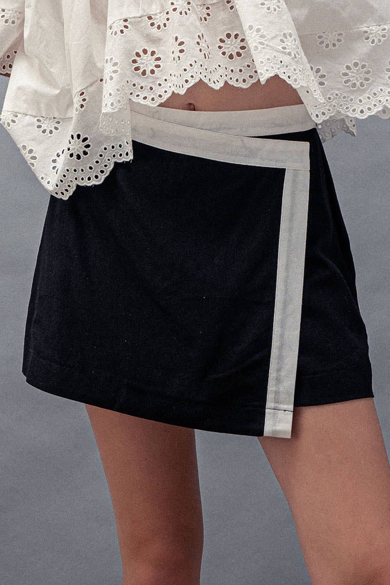 Urban Daizy Asymmetric Waistband Contrast Mini Skirt Black Skirt - Women's (UDZ-SK-00126)