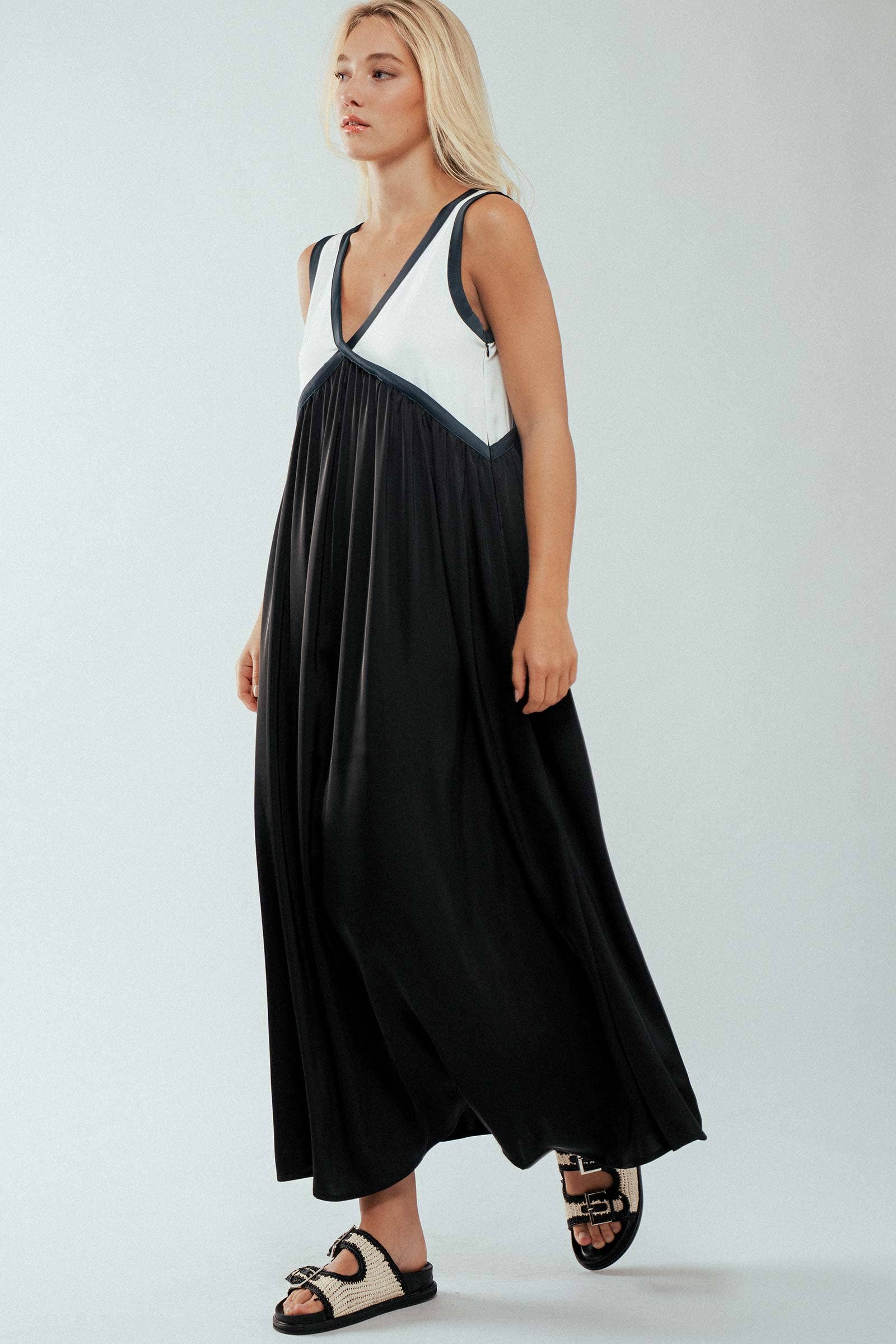 Contrast Piping Empire Waist Dress