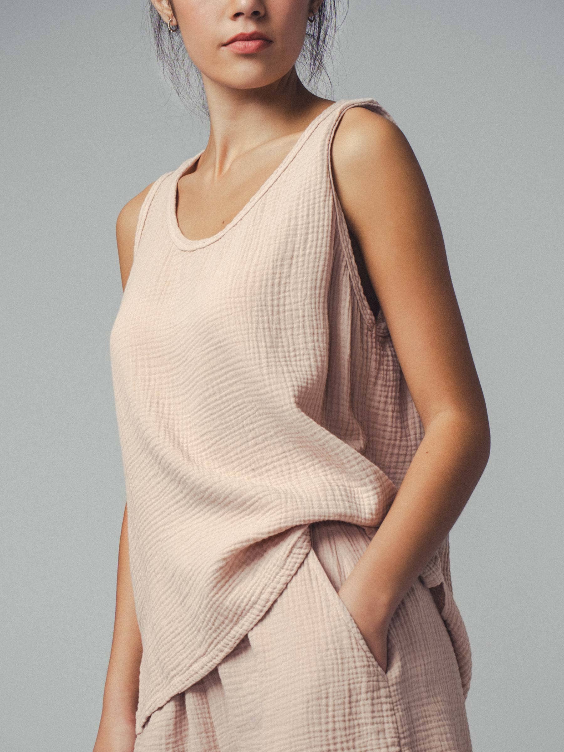 Urban Daizy Vintage Washed Double Gauze Tank Top Black Tank Top - Women's (UDZ-TP-00487) – alternate view 3