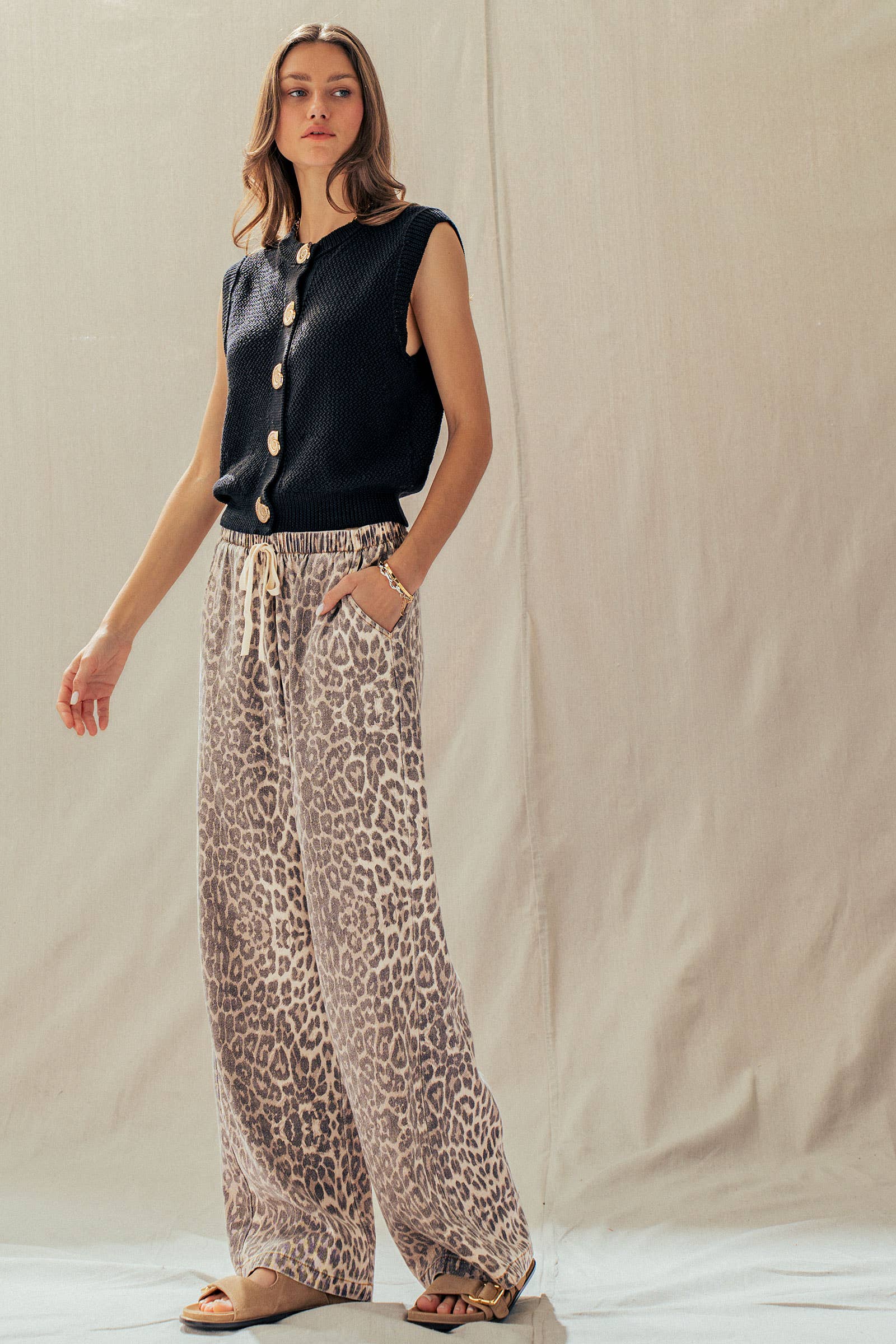 Urban Daizy Textured Knit Vest Seashell Buttons Blue Sweater Vest - Women's (UDZ-KN-01049) – alternate view 36