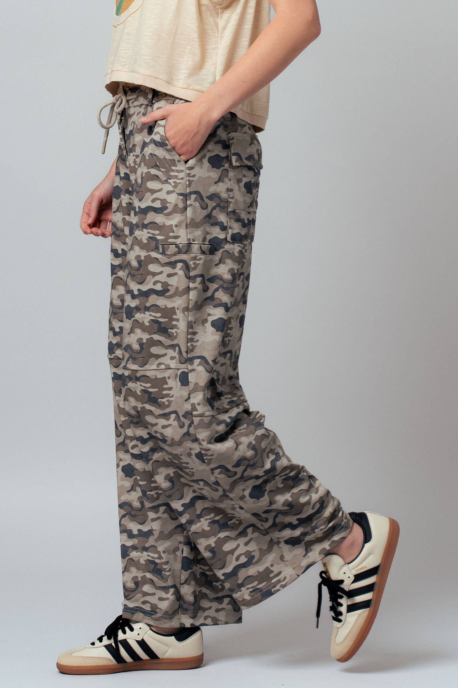 Camo Print Wide Leg Cargo Sweatpants
