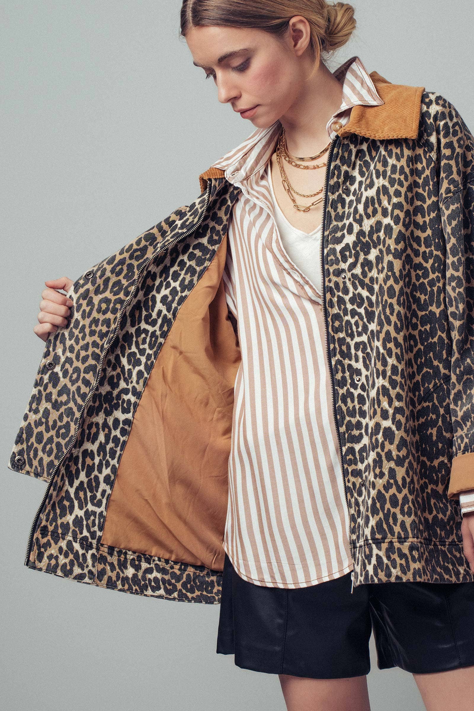 Urban Daizy Corduroy Collar Leopard Print Jacket Leopard Jacket - Women's (UDZ-KN-00652) – alternate view 4