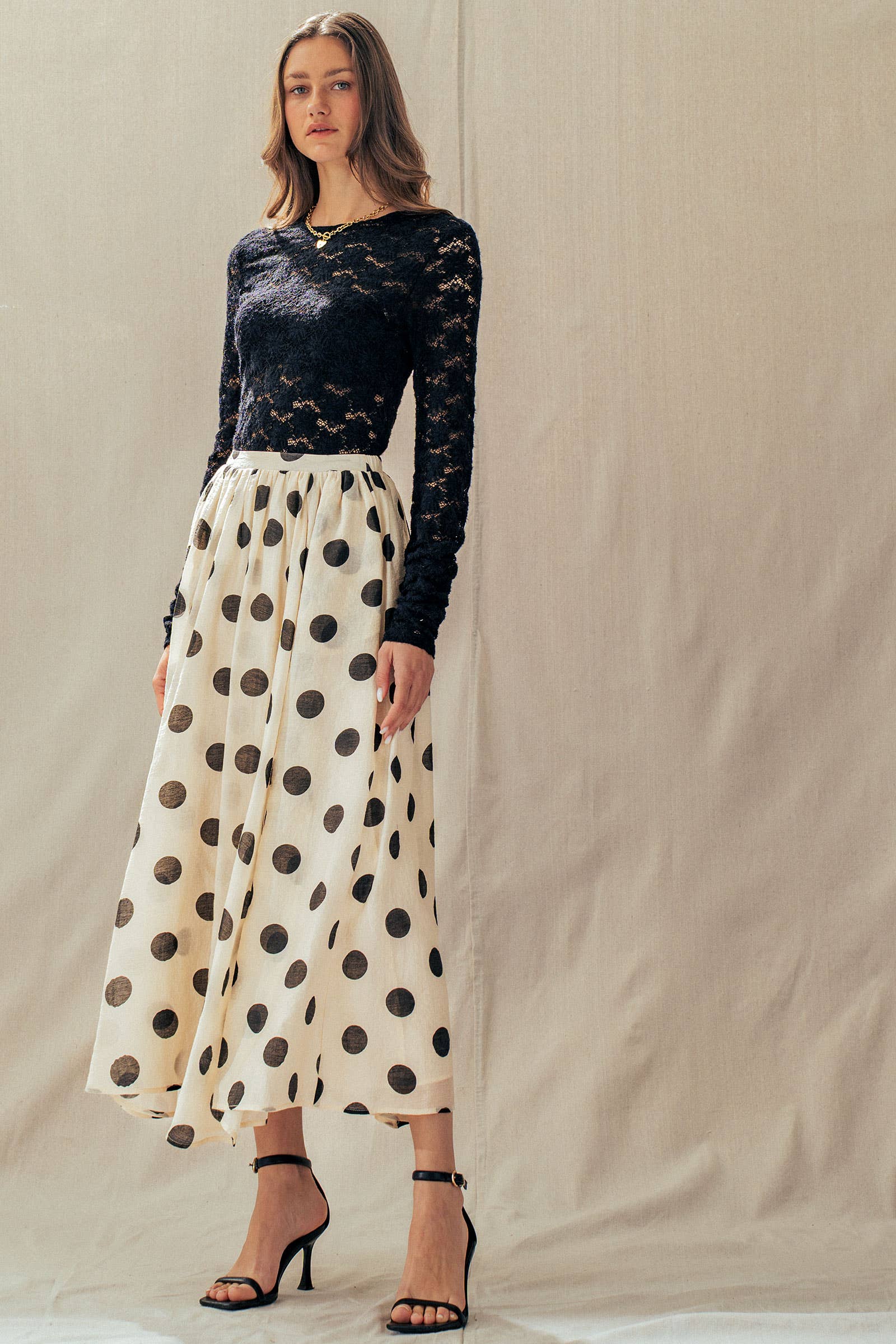 Romantic Floral Stretch Lace Layering Top