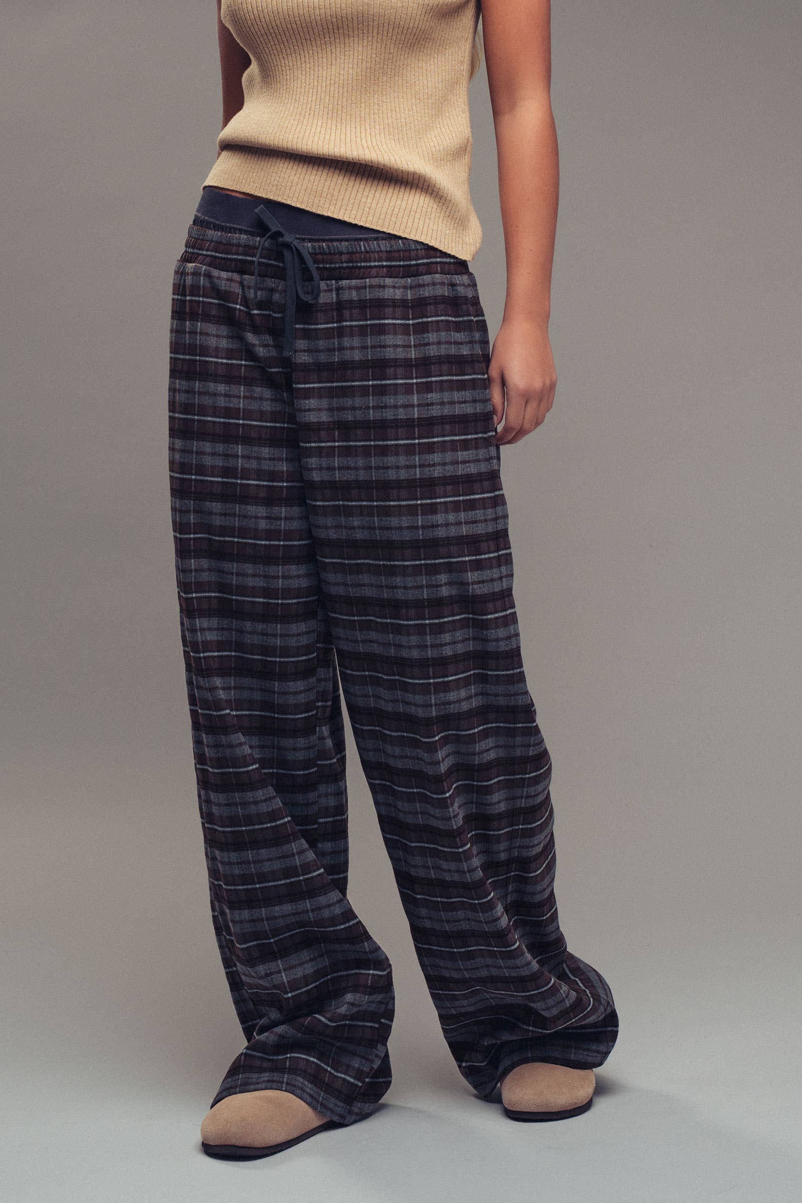Urban Daizy Plaid Wide-Leg Lounge Pants Brown-Multi Lounge Sweatpants/Joggers - Women's (UDZ-KN-00150) – alternate view 7