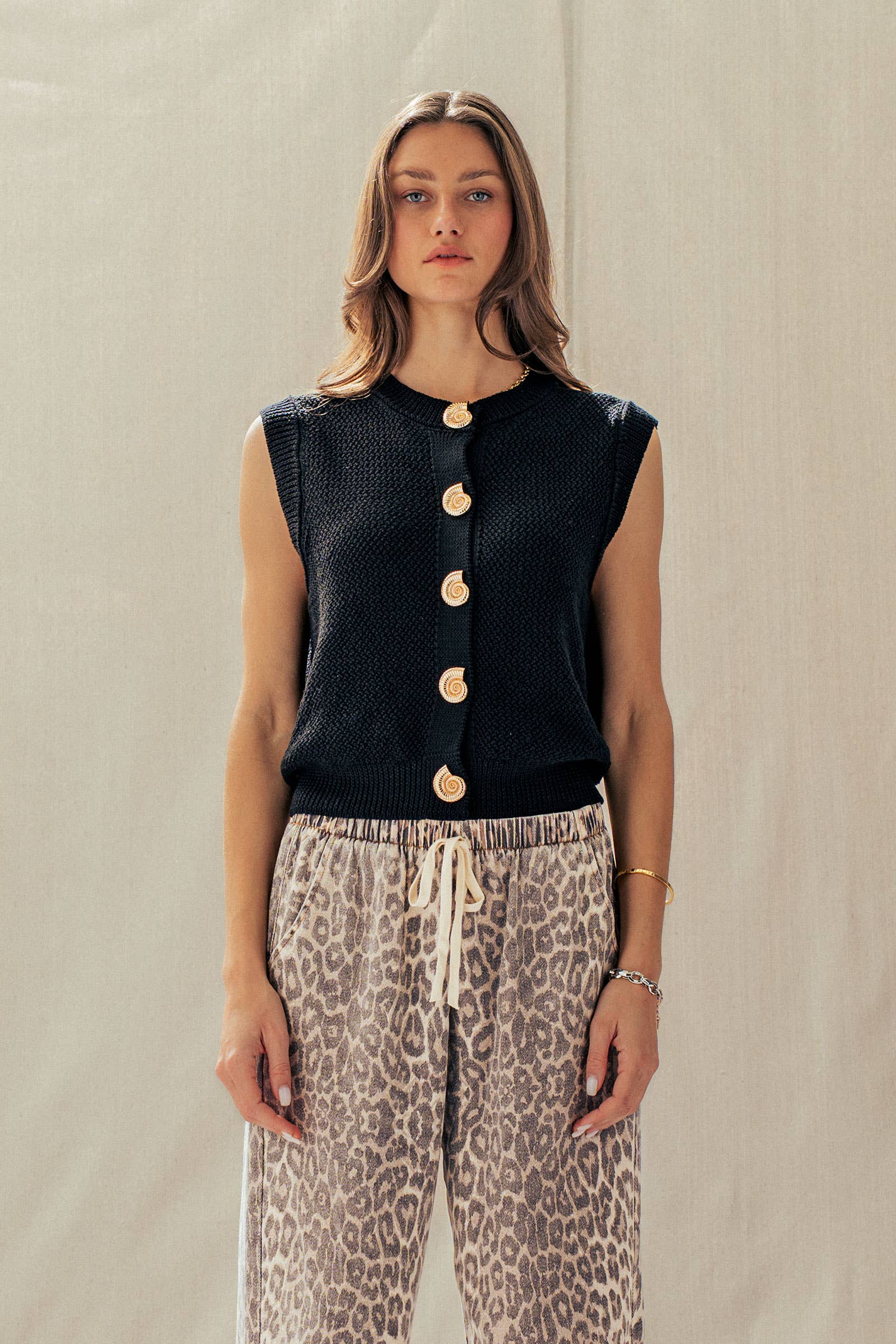 Urban Daizy Textured Knit Vest Seashell Buttons Blue Sweater Vest - Women's (UDZ-KN-01049) – alternate view 32