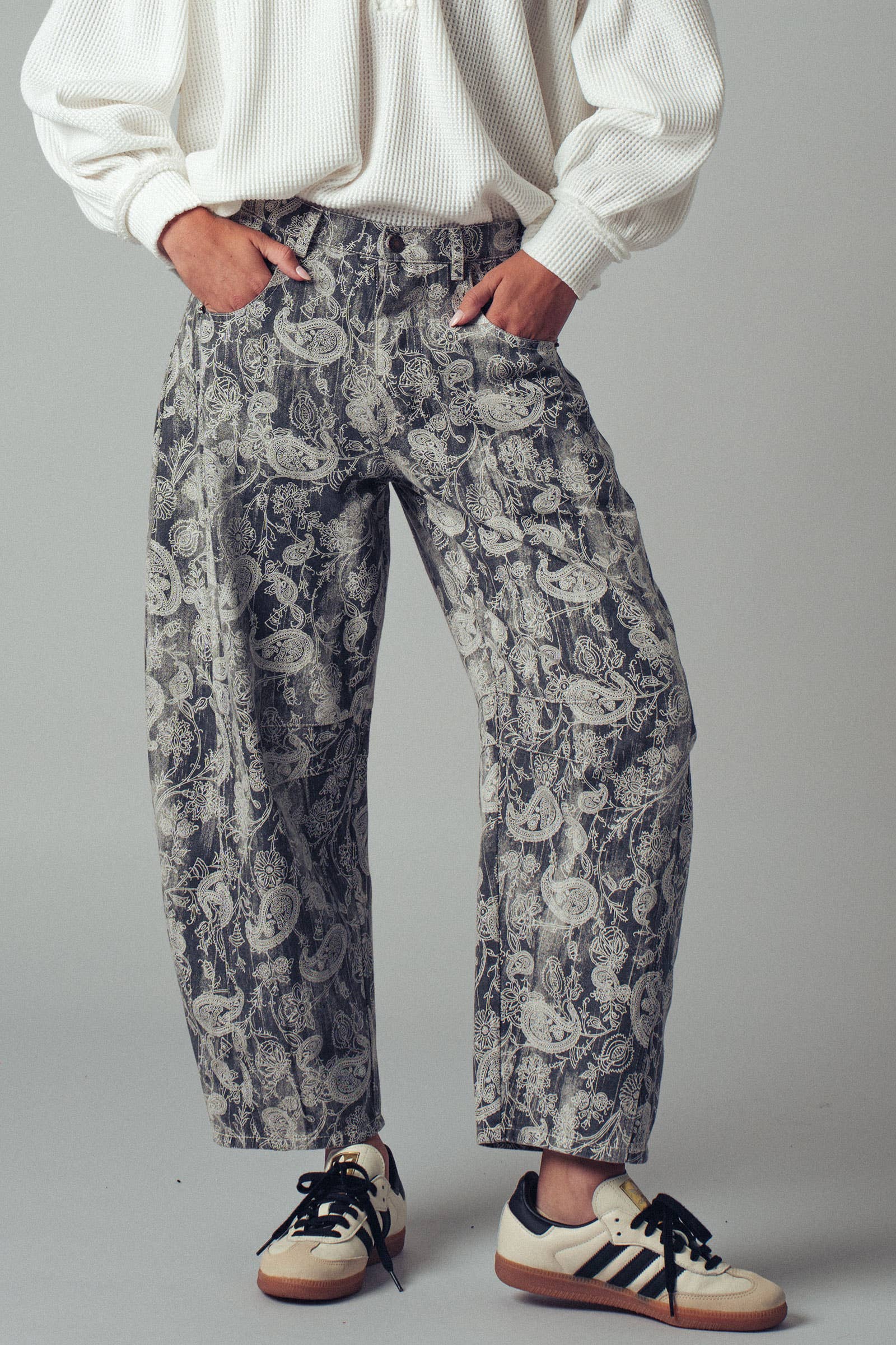 Urban Daizy Paisley Print Cropped Wide Leg Pants Grey Pants - Women's (UDZ-TP-00813) – alternate view 3