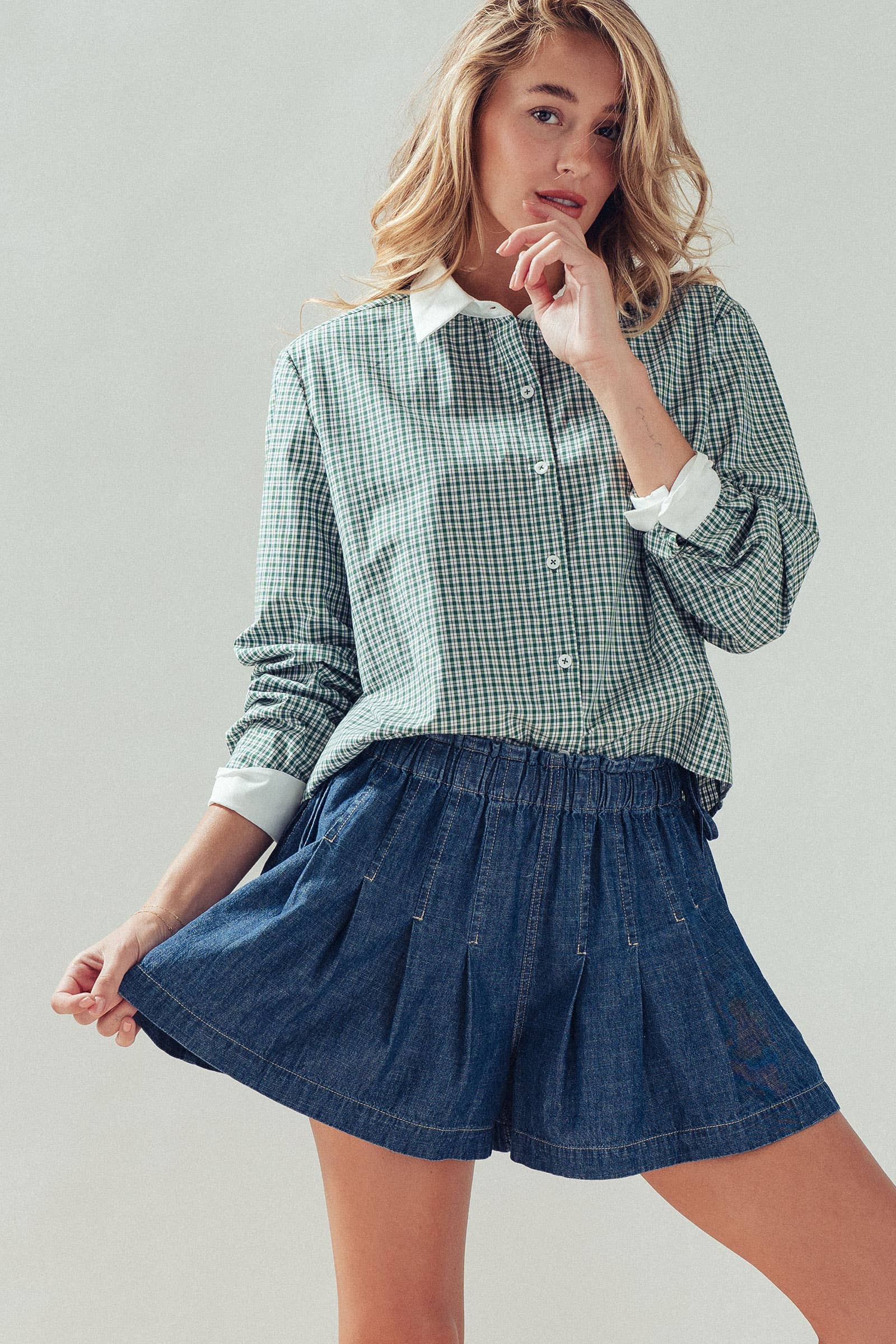 Urban Daizy Gingham Contrast Collar Button Down Shirt Green Button Down Shirt - Women's (UDZ-TP-01005) – alternate view 6