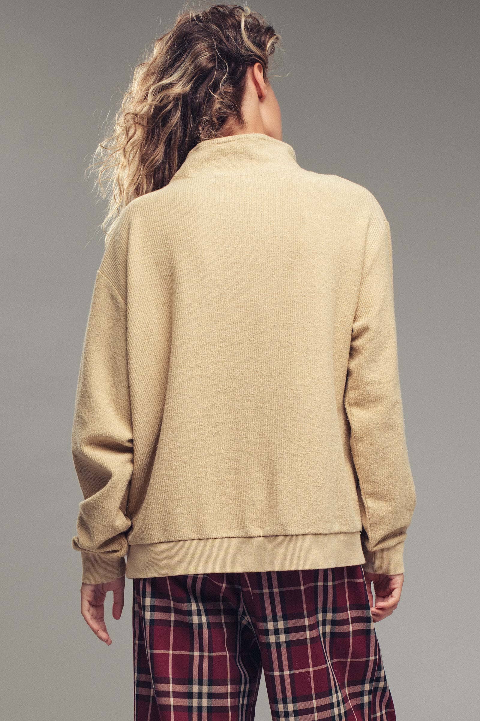 Urban Daizy Vintage Washed Quarter Zip Ribbed Sweatshirt Charcoal Sweatshirt - Women's (UDZ-KN-00255) – alternate view 6