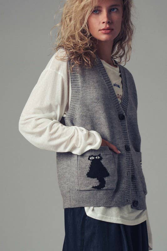 Urban Daizy Cat Print Knit Sweater Vest Grey Sweater Vest - Women's (UDZ-TP-00814) – alternate view 10