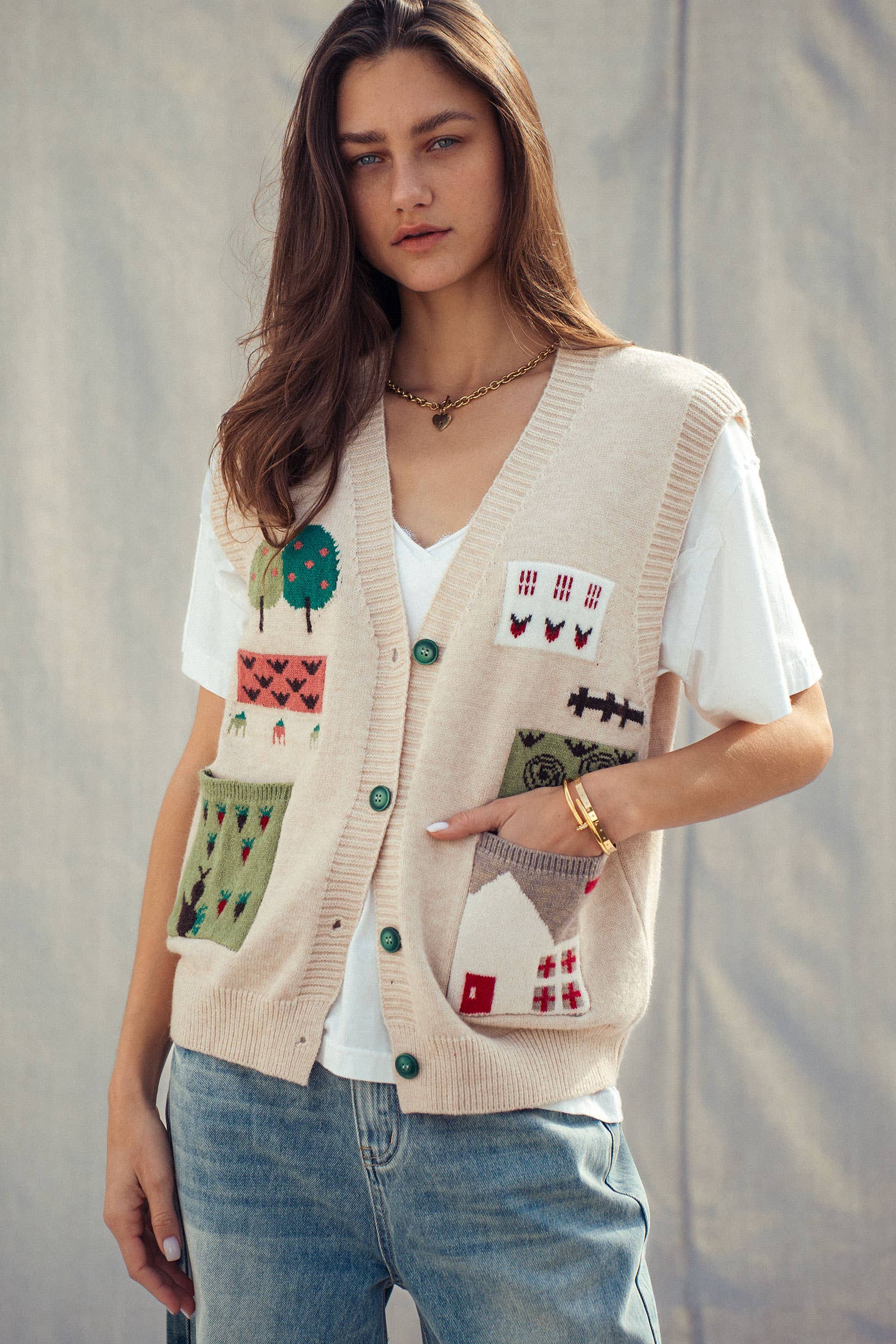 Urban Daizy Boho Graphic Knit Vest with Patch Pockets Oatmeal Sweater Vest - Women's (UDZ-KN-01039) – alternate view 4