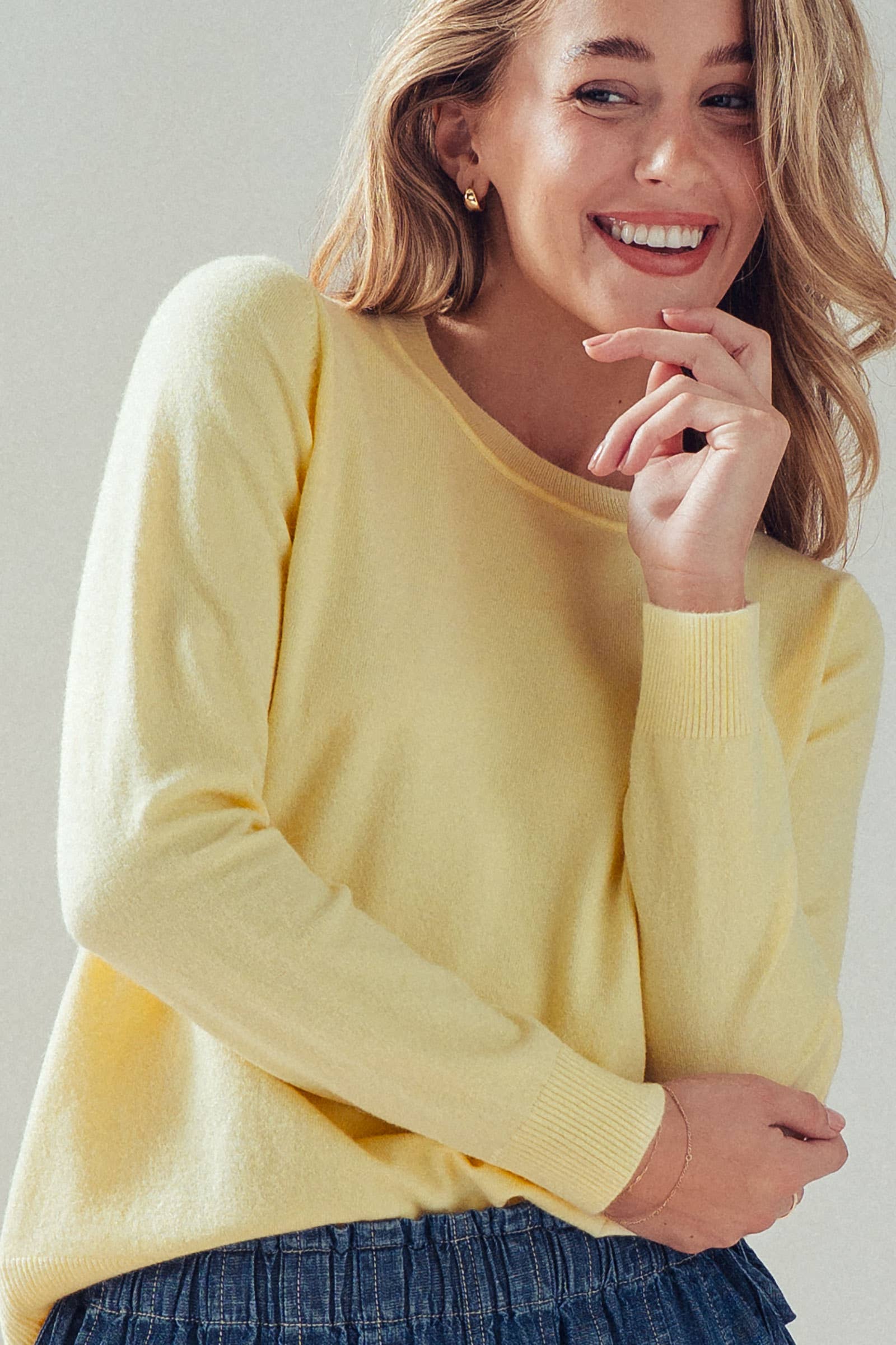 Soft Viscose Blend Crewneck Knit Pullover