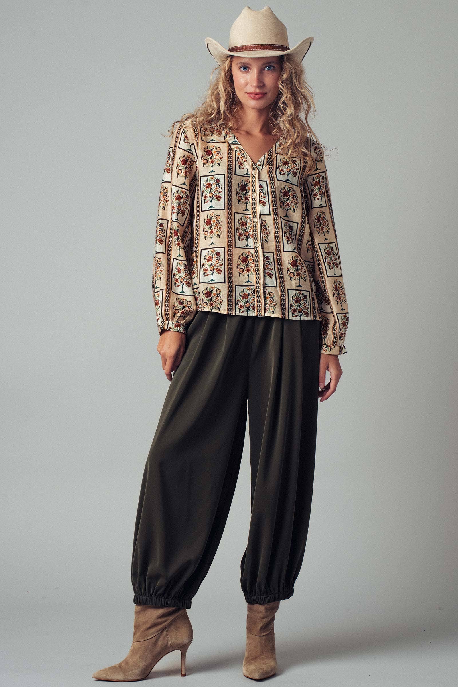 Urban Daizy Bohemian Floral Frame Blouse Taupe-Multi Blouse - Women's (UDZ-OT-00357) – alternate view 3